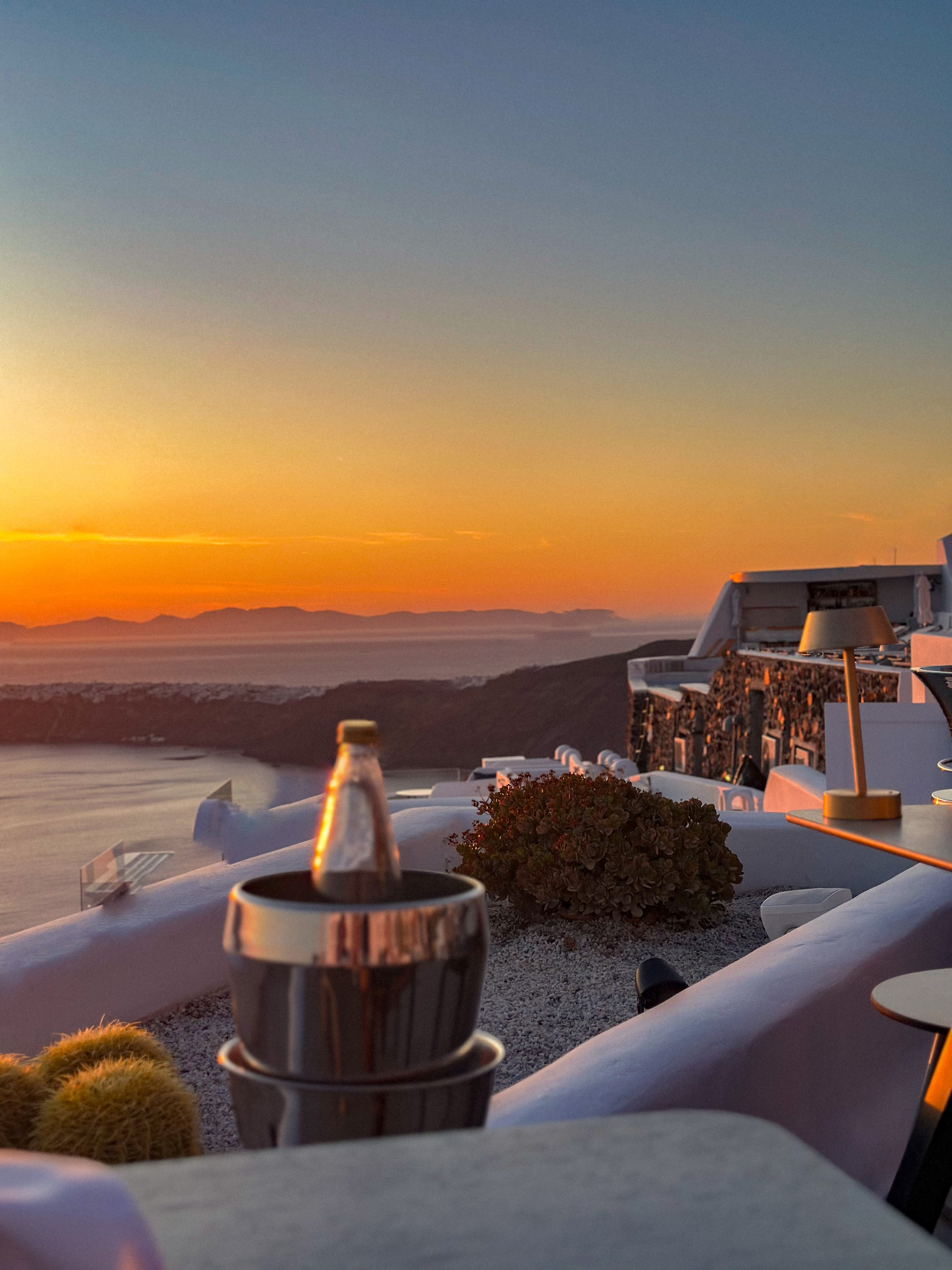 best sunset rooftop restaurants in santorini greece 