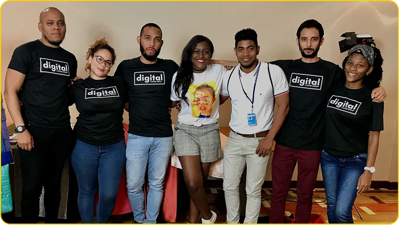 Equipo Digital reunido