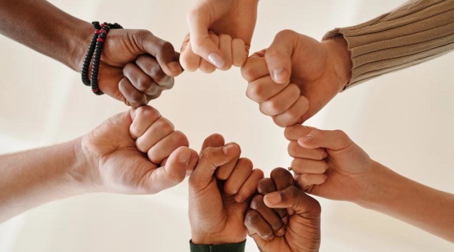 building authentic diverse relationships at work