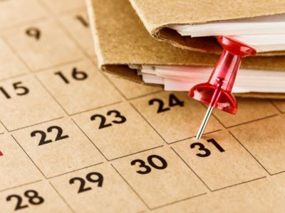 Set deadlines to avoid procrastination when making decisions