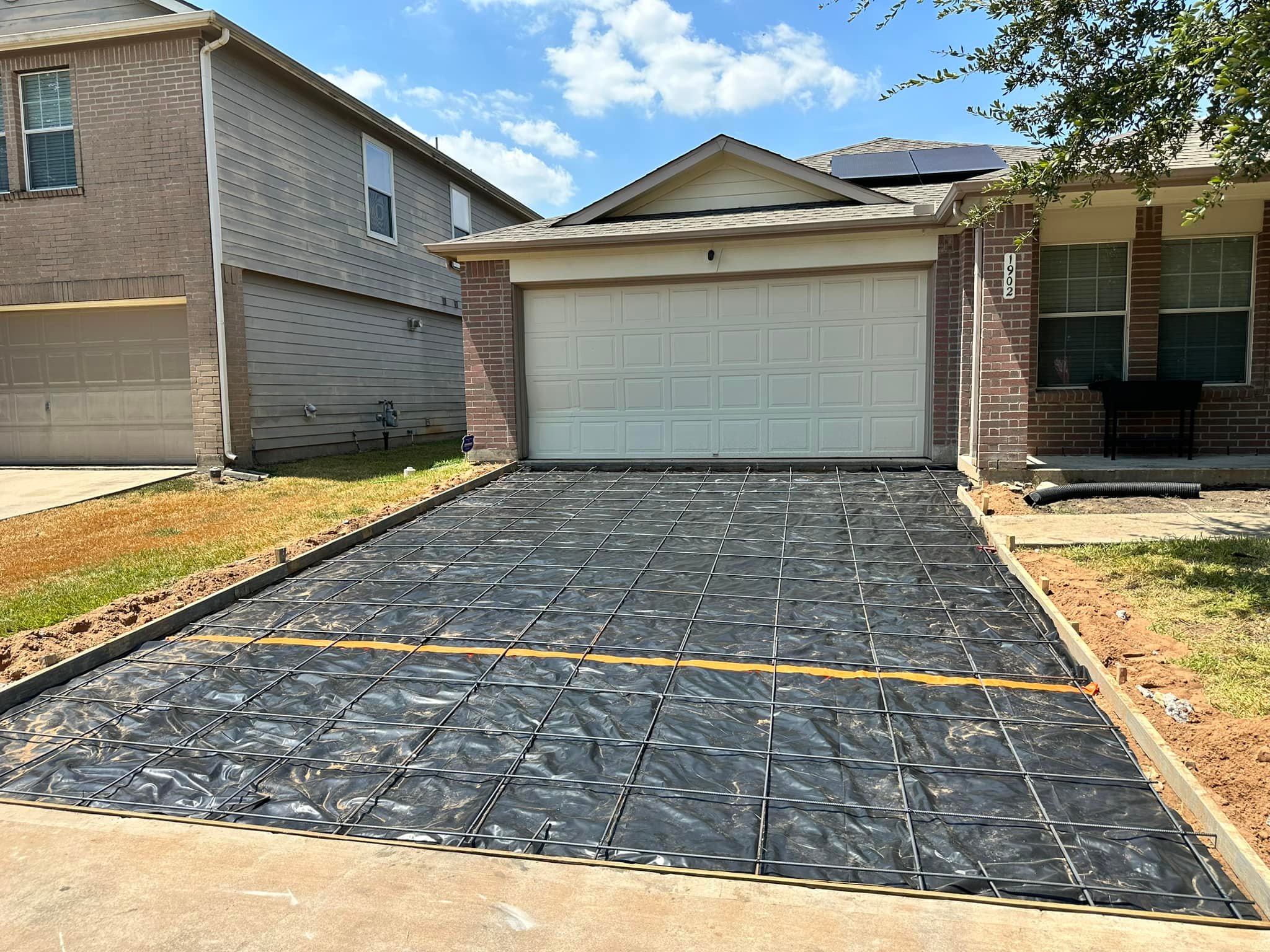 How many bags of concrete will I need for a 20x20 slab?