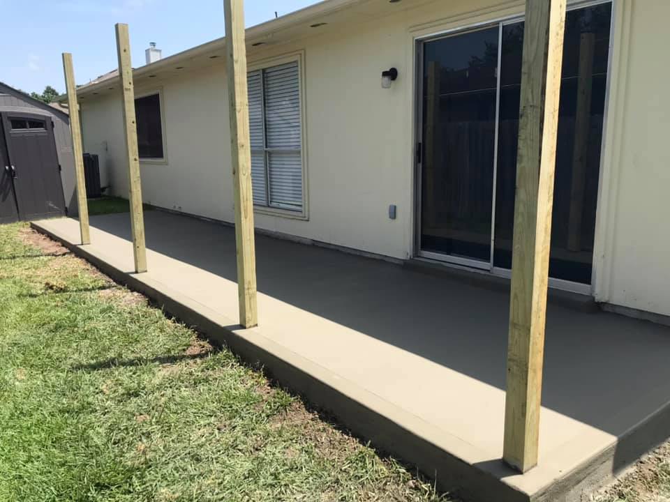 How much concrete for a 30x40 slab 4 inches thick?