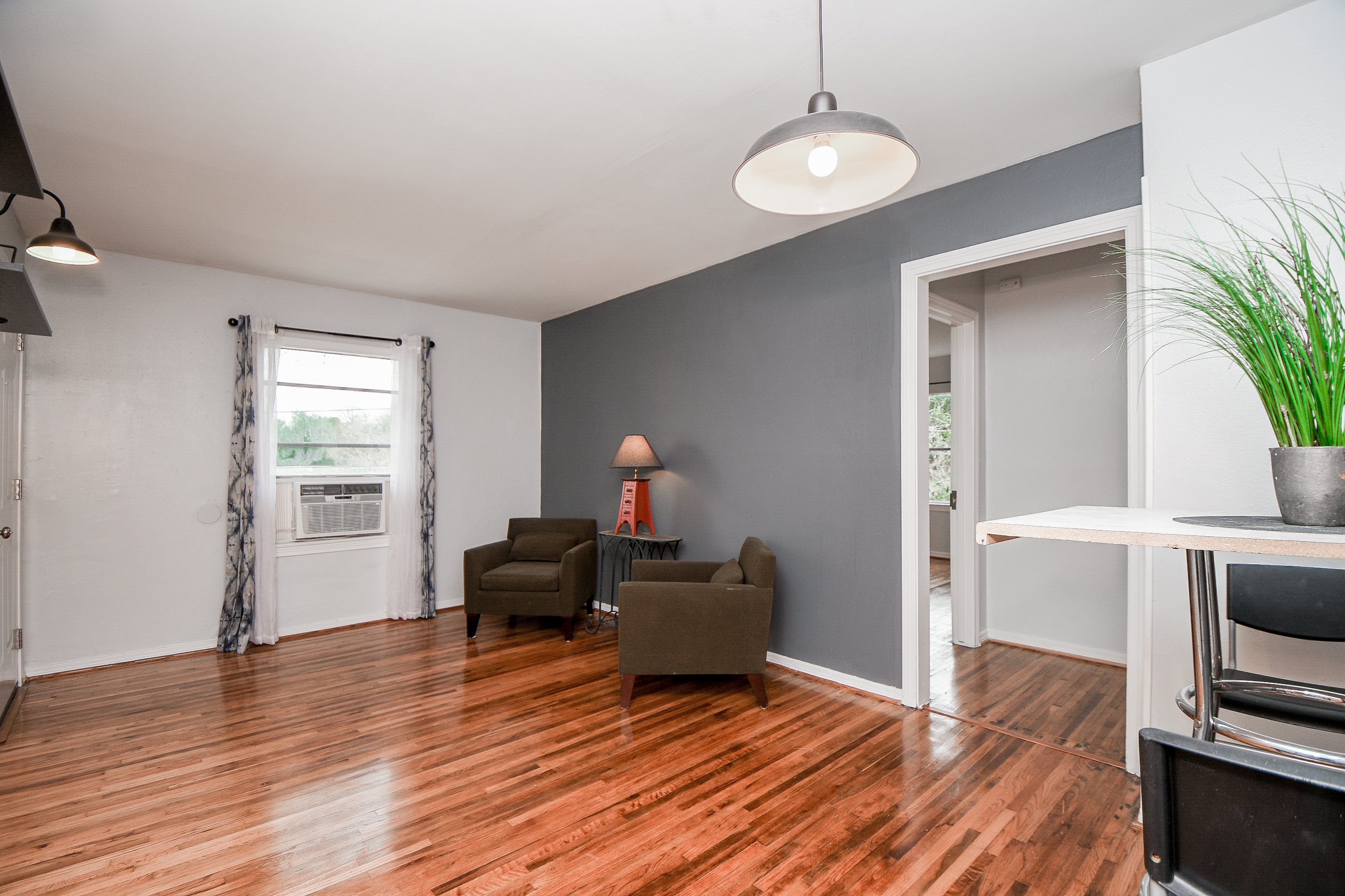 2824 Dalton St photo 4