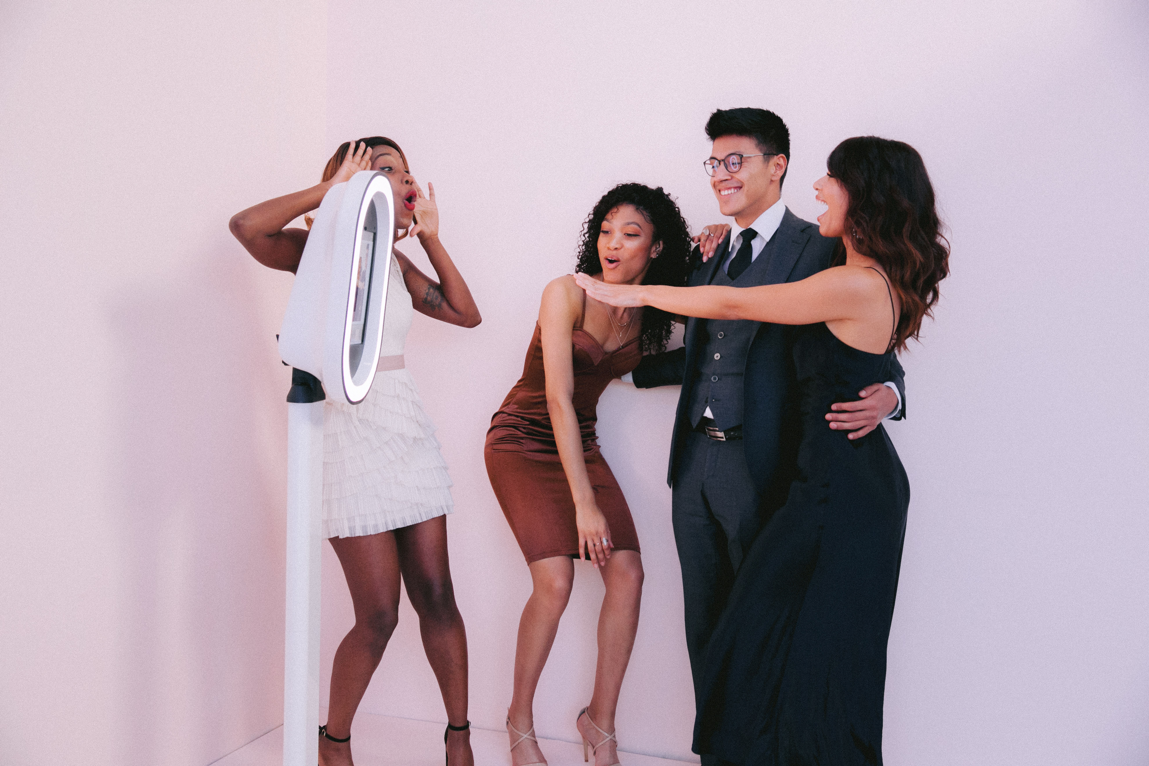 Professional Photo Booth Rentals Professional Photo Booth Rentals