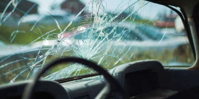 windshield-sign-for-replacement windshield-sign-for-replacement