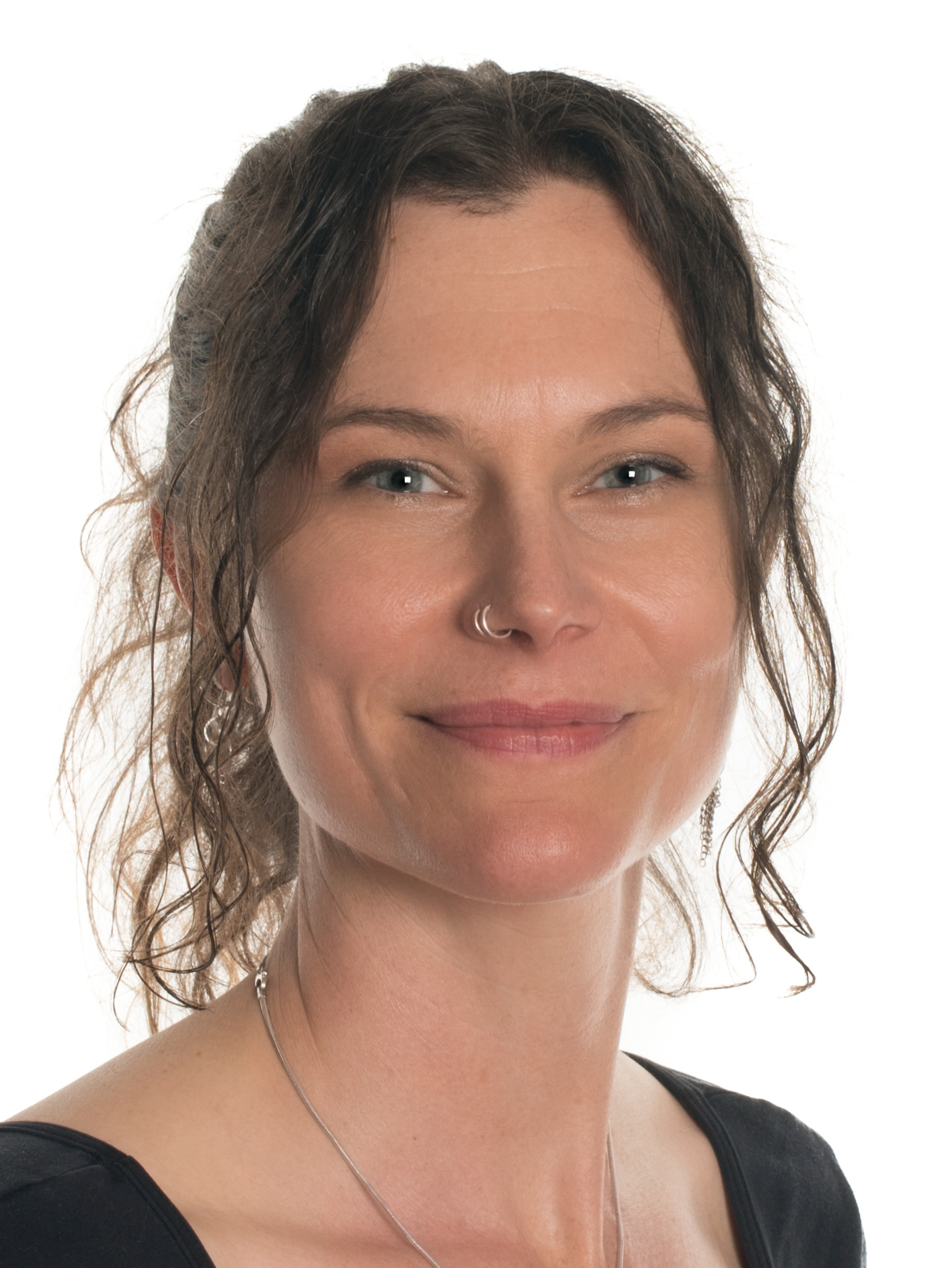 Multidisciplinary integrative therapist, coach and educator specialising in anxiety, trauma and chronic pain, and creator of the Breath Body Mind Method.