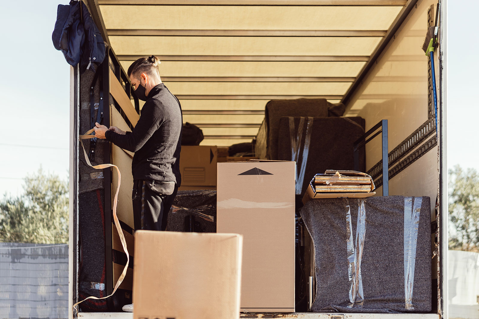 Maximize Ease with Professional Moving Services: A Guide