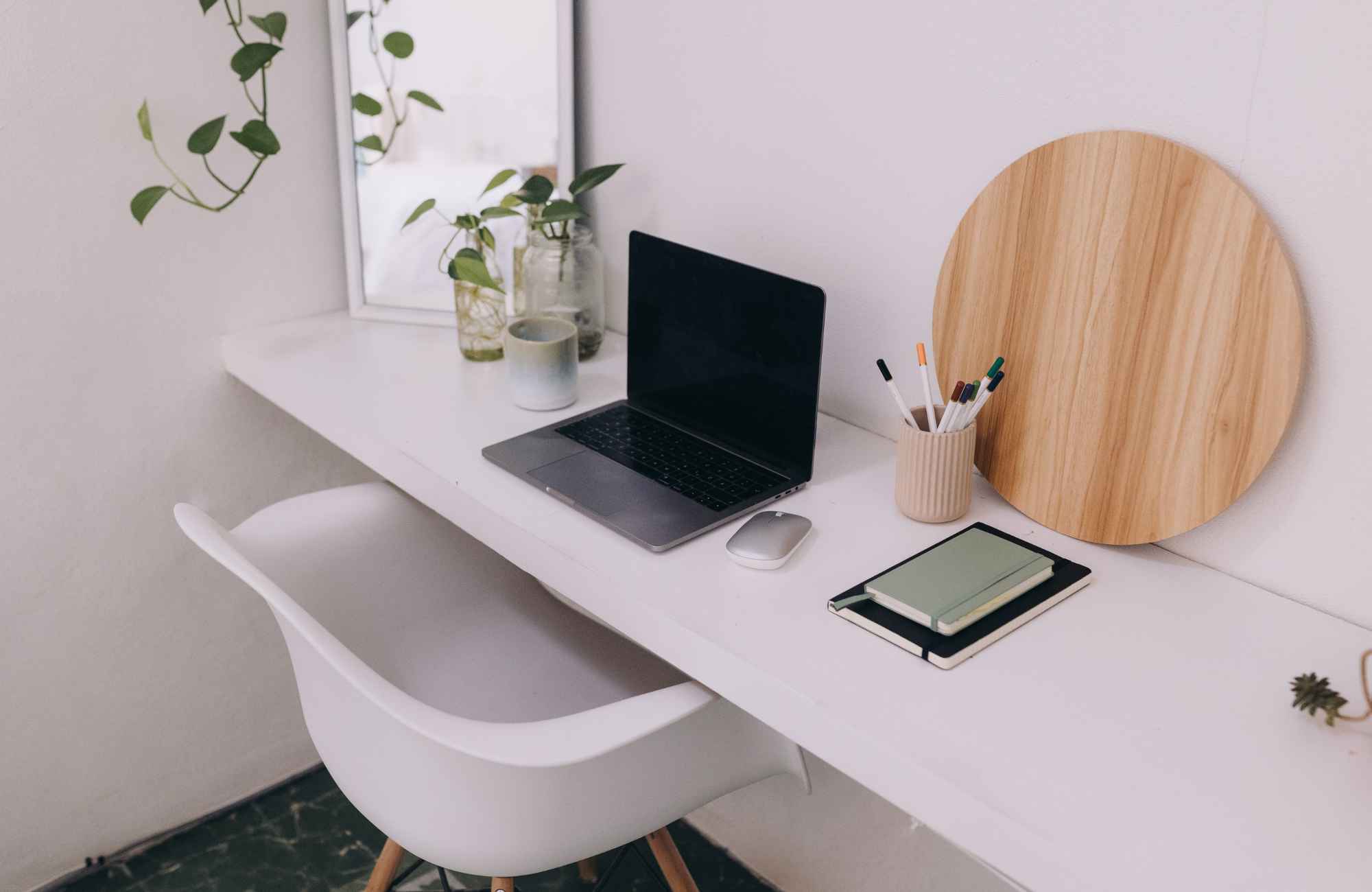organized-by-keli-and-co-littleton-co-stress-free-downsizing-tips-for-your-next-chapter-minimal-desk-professional-home-organizing-service