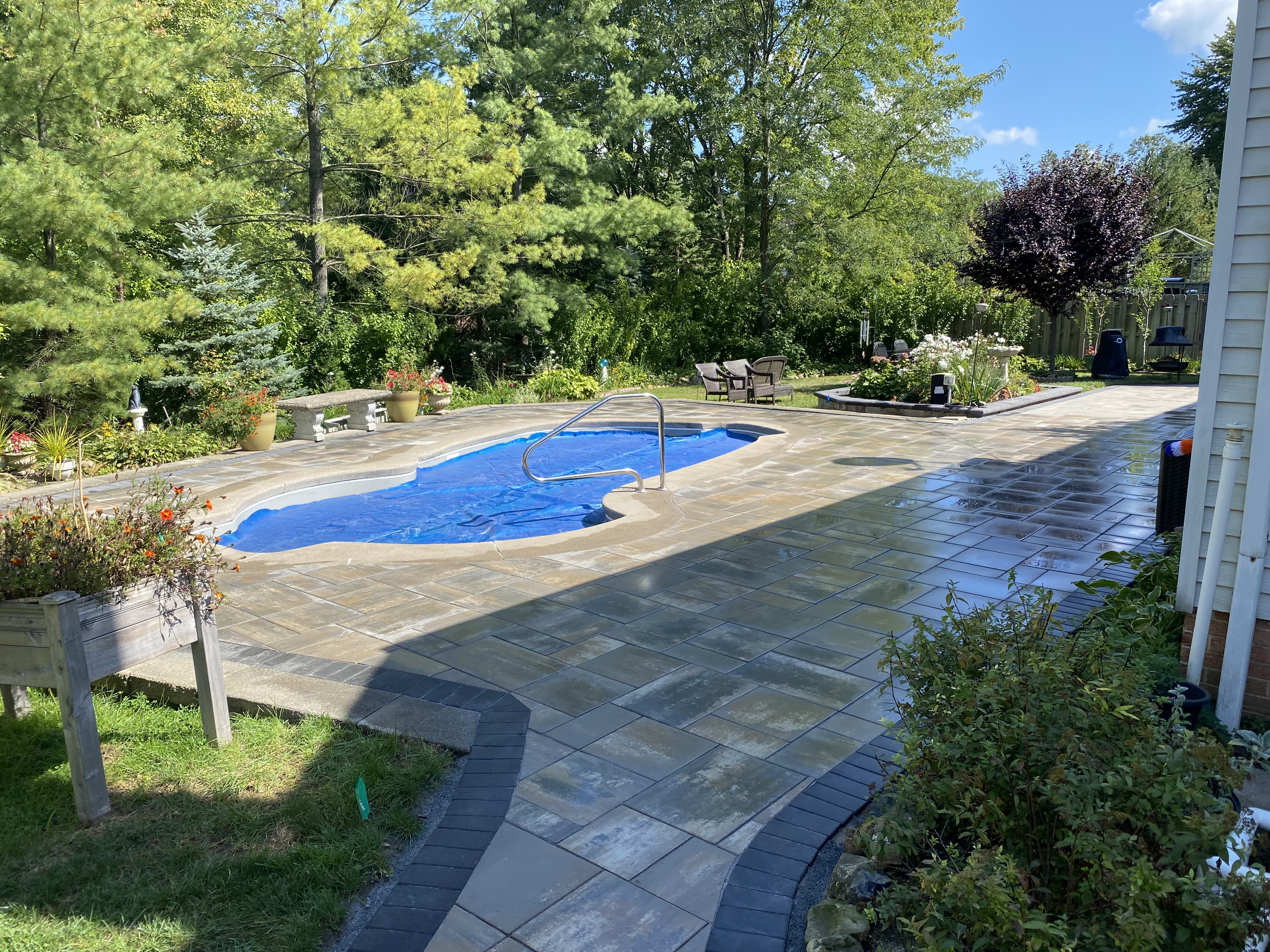 Pools & Hardscape