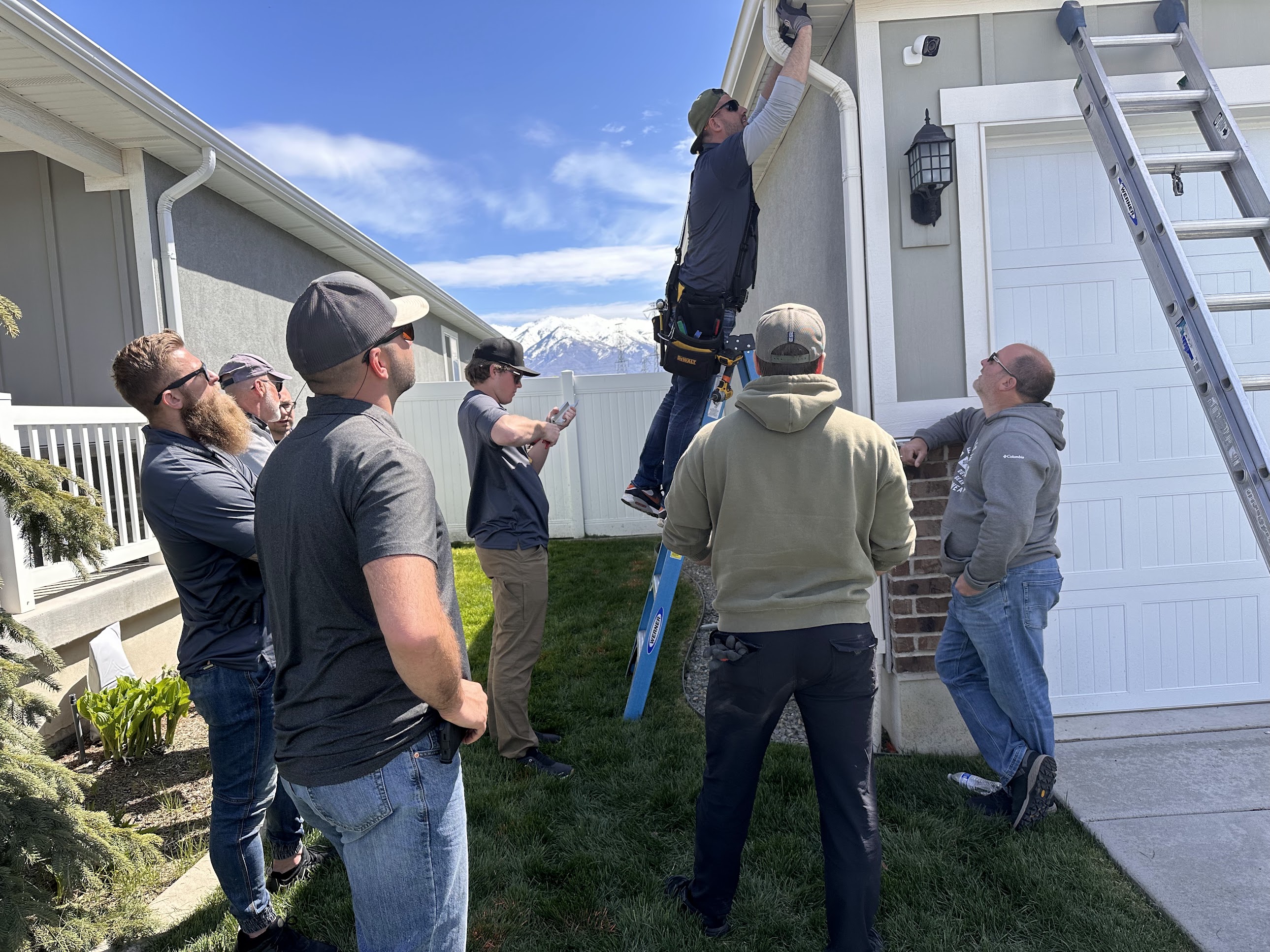 Christmas lights installation training Christmas lights installation training