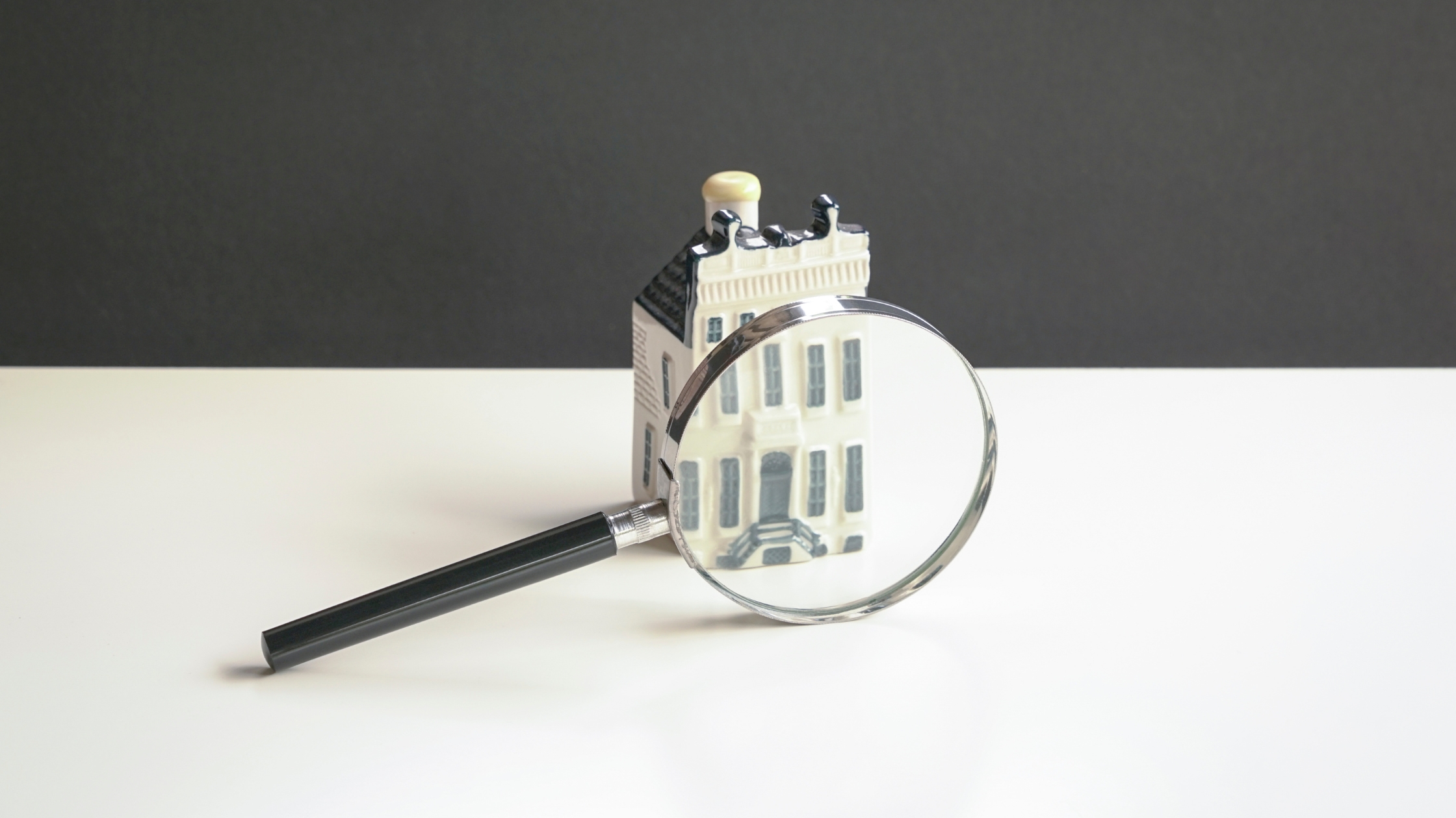 What Should First-Time Buyers Look for in a Palm Springs Neighborhood?