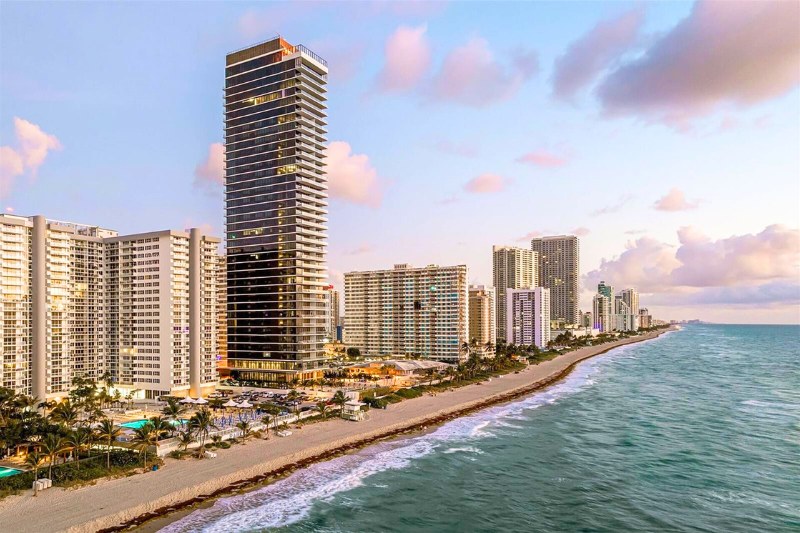 Beachfront Building 2000 Ocean | Hallandale Beach