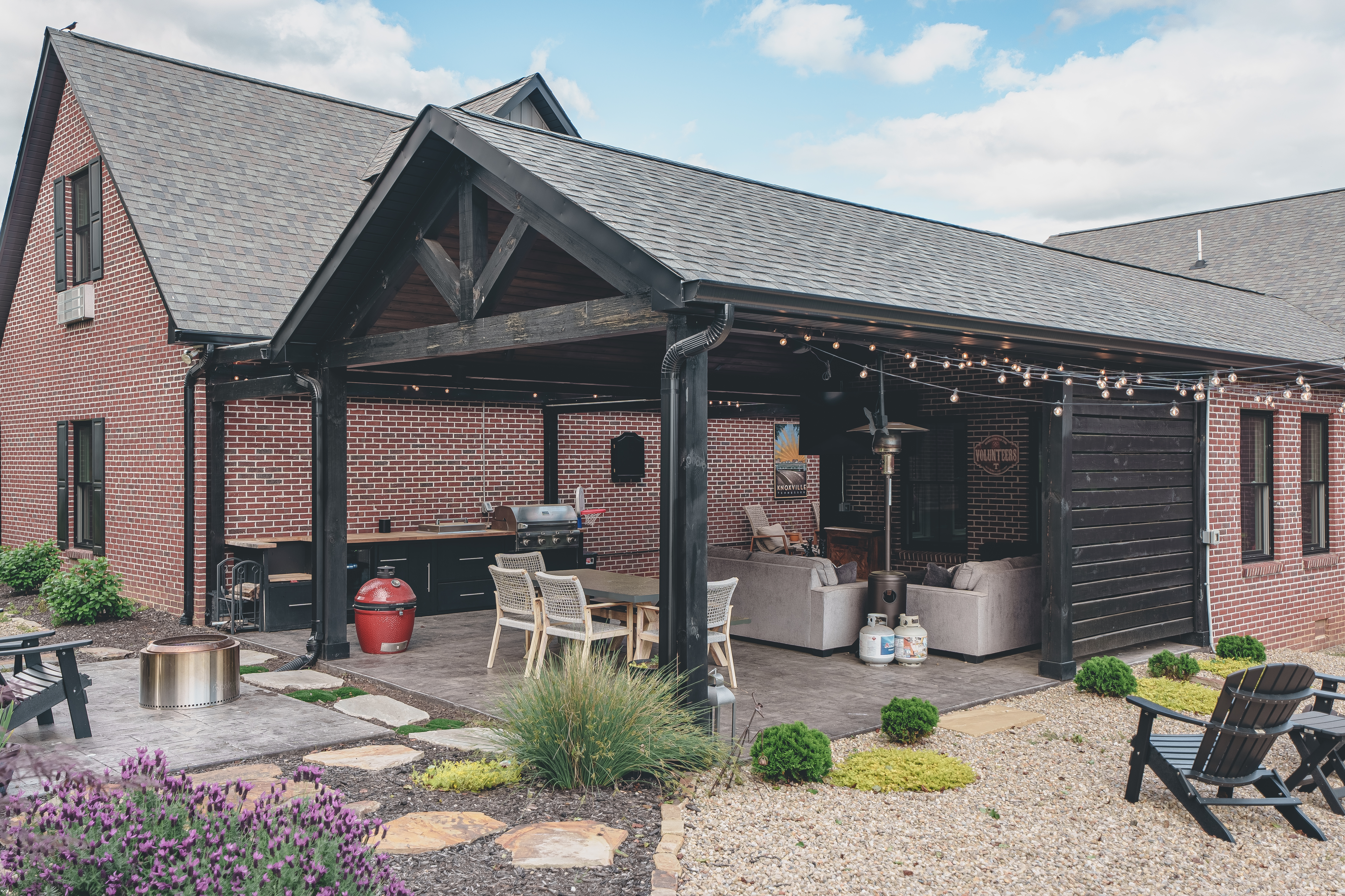 Outdoor Kitchens