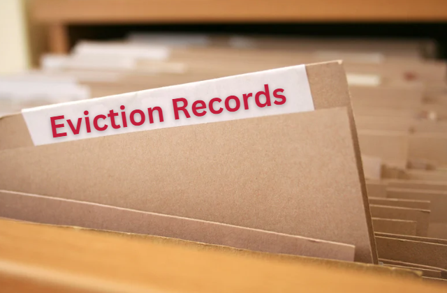 how long does eviction stay on records