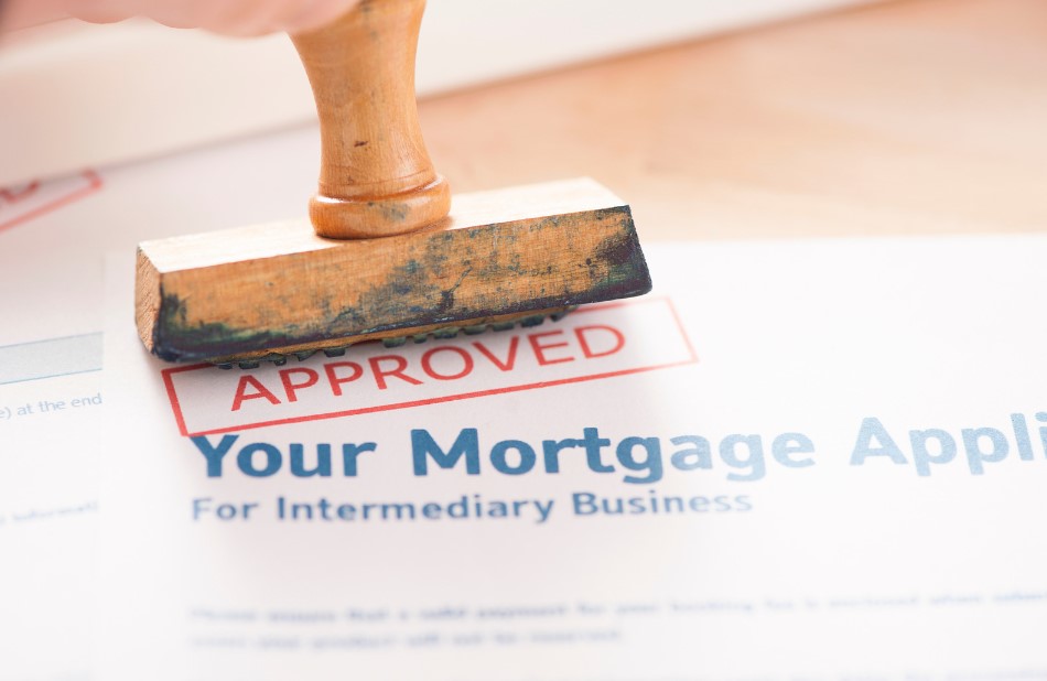 credit score to get approved for mortgage