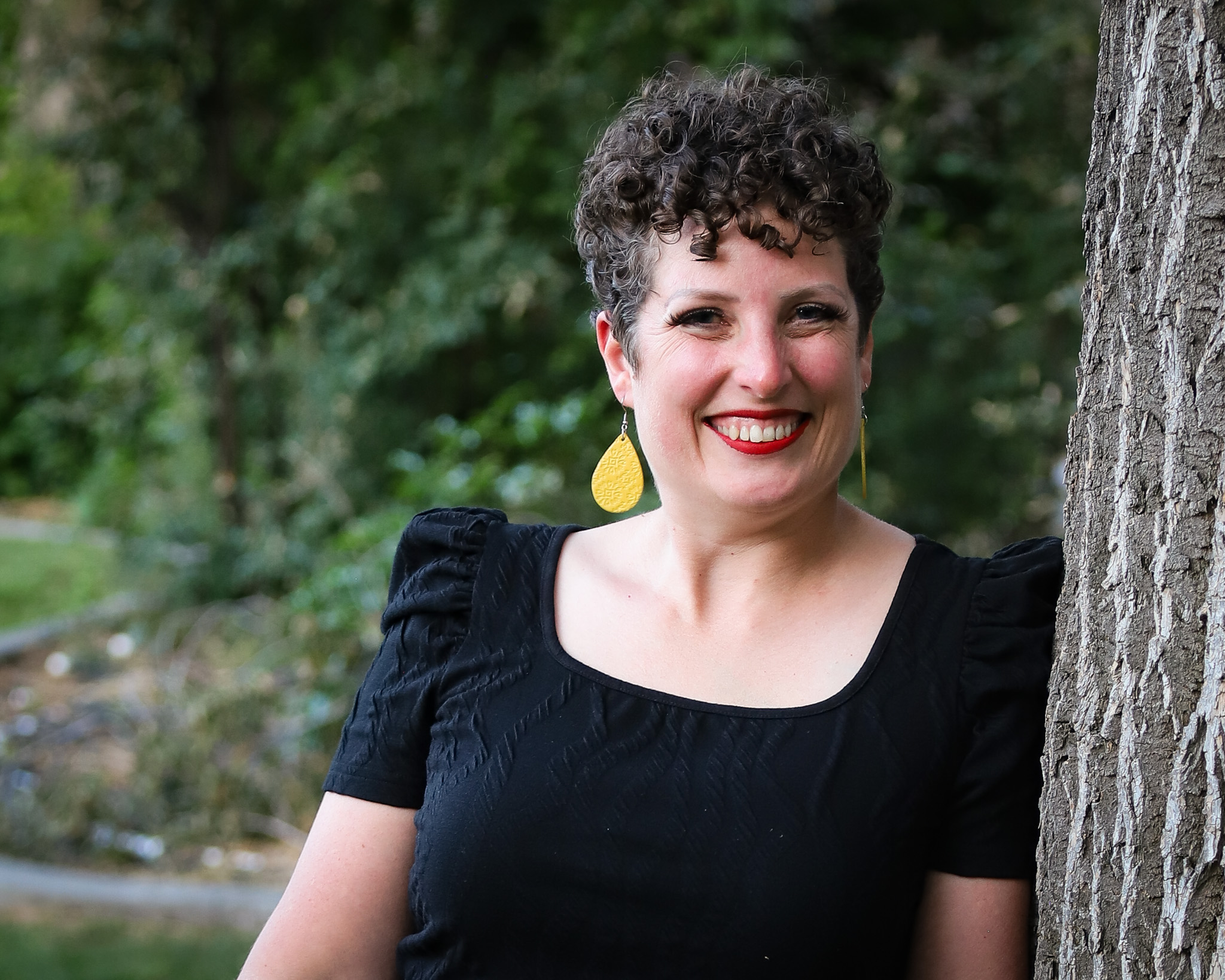 Akashic Records vs. Mediumship: What’s the Difference (and Where Angel Readings Fit)