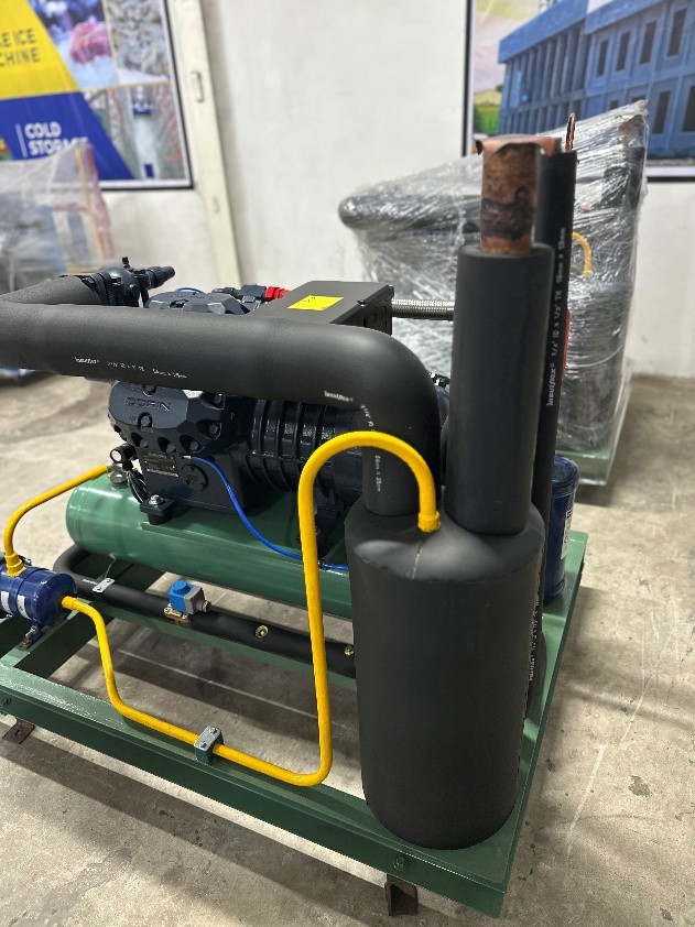 Dorin Compressor dengan accumulator liquid cooling Dorin Compressor dengan accumulator liquid cooling