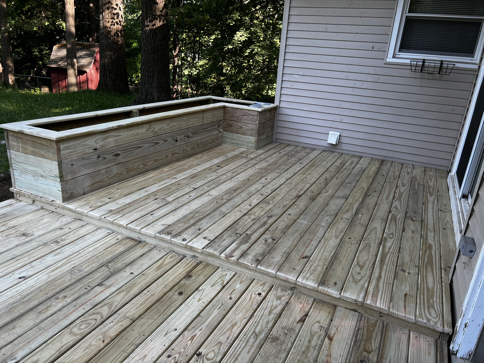 Why Fall Is Ideal for Deck Construction in Grand Rapids MI