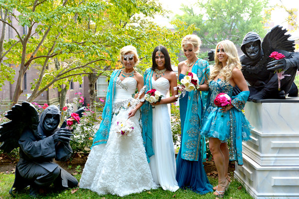 women statues in garden