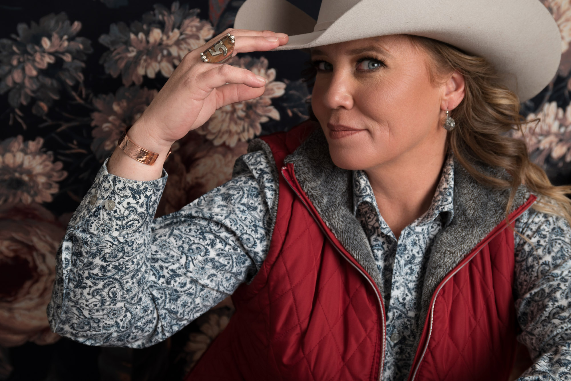 Creative headshot of Dawn Cline by Springfield, MO photographer Cory Powell Photography