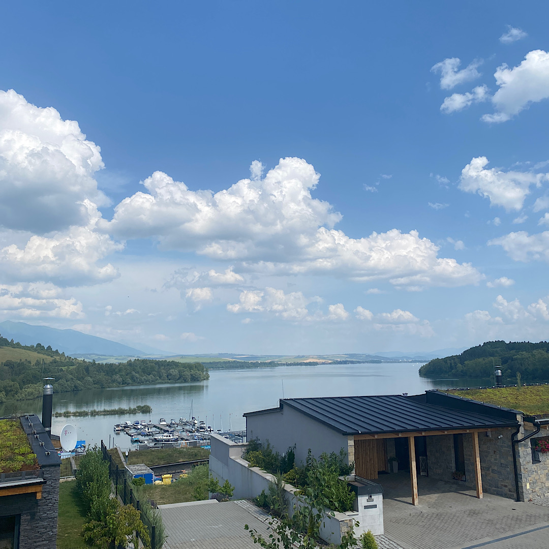 Blick über den Stausee (Liptau) Slowakei