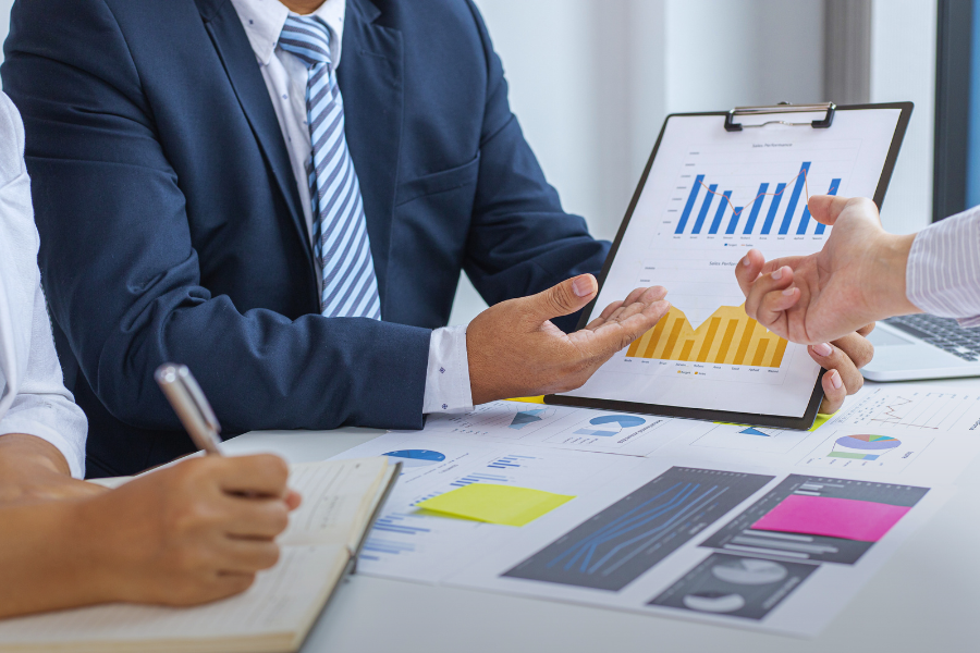 Advancing Leadership and Teamwork: Goals to Set for Workplace Growth Advancing Leadership and Teamwork: Goals to Set for Workplace Growth