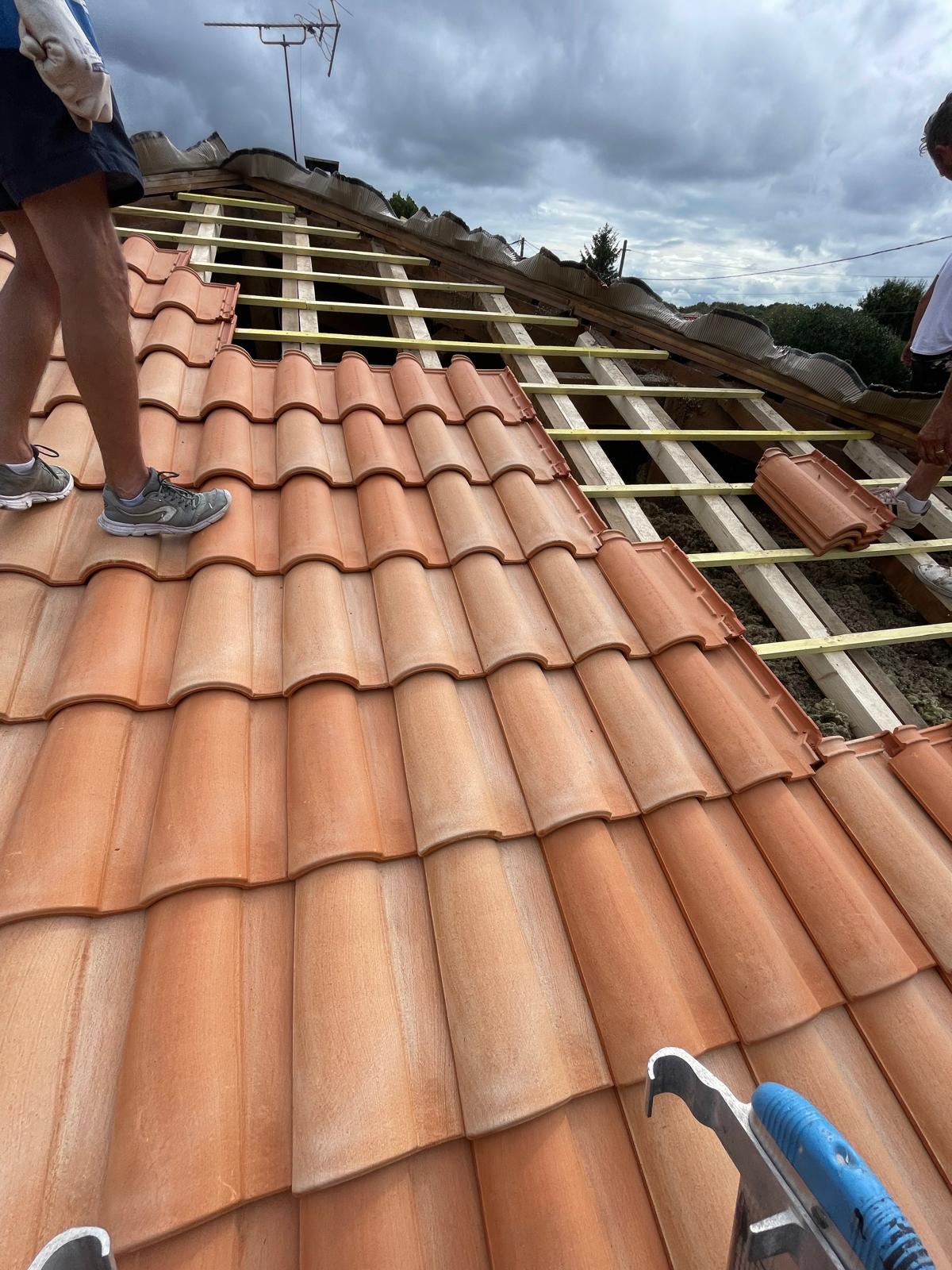 Pourquoi choisir WRL Compagnon de la Couverture pour vos travaux de charpente et zinguerie à Cabariot ? Pourquoi choisir WRL Compagnon de la Couverture pour vos travaux de charpente et zinguerie à Cabariot ?