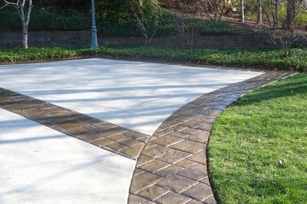 Custom concrete driveway