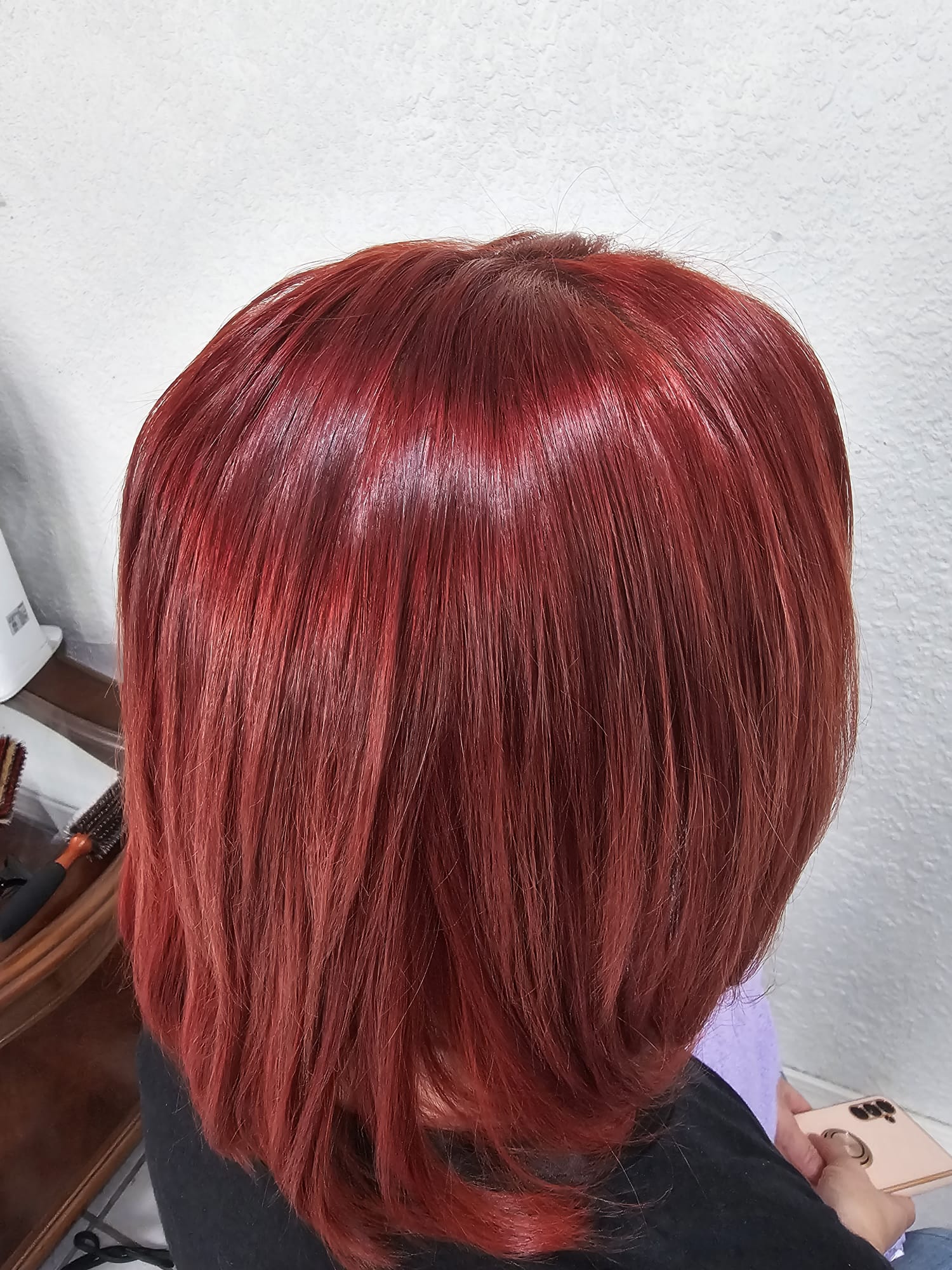 Cheveux Beauty Salon Short hair color