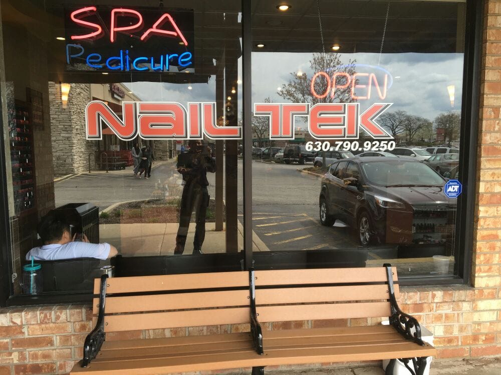  Nail & Bar – design 2