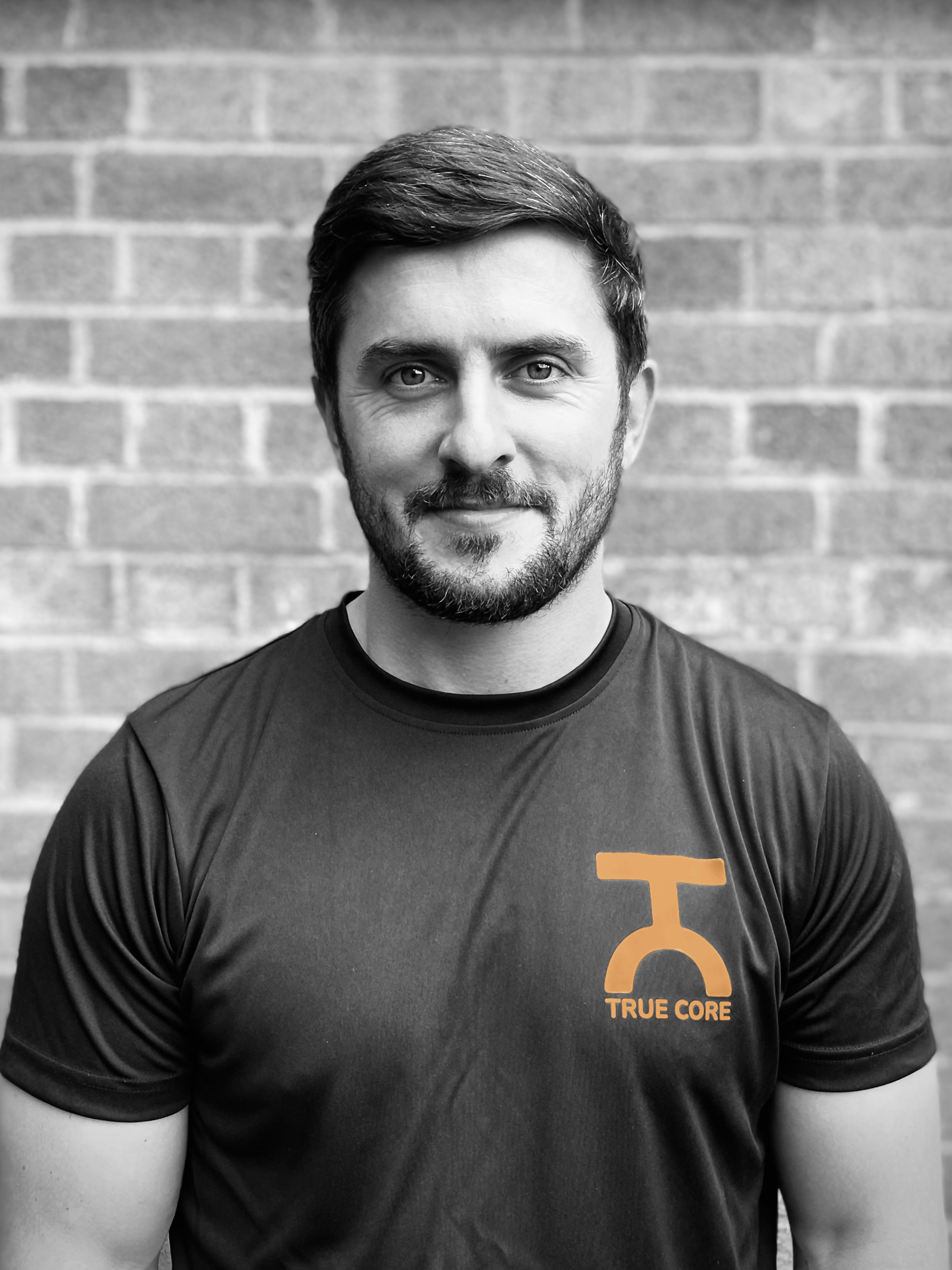 Tom is the founder and creator of the True Core™.  A sports physio of 15 years and an avid researcher of all things human movement. 