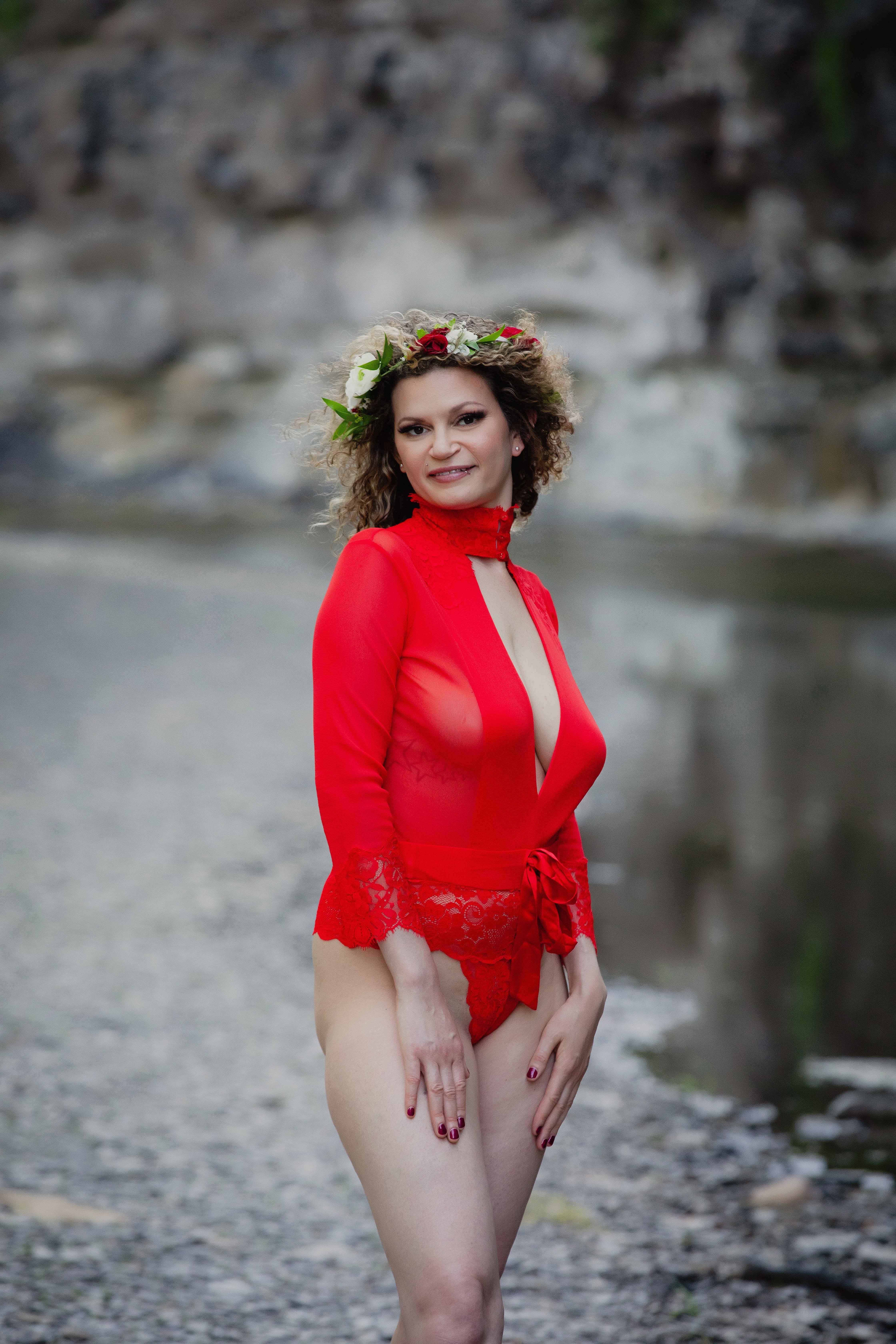 boudoir, coaching, photography, intimacy