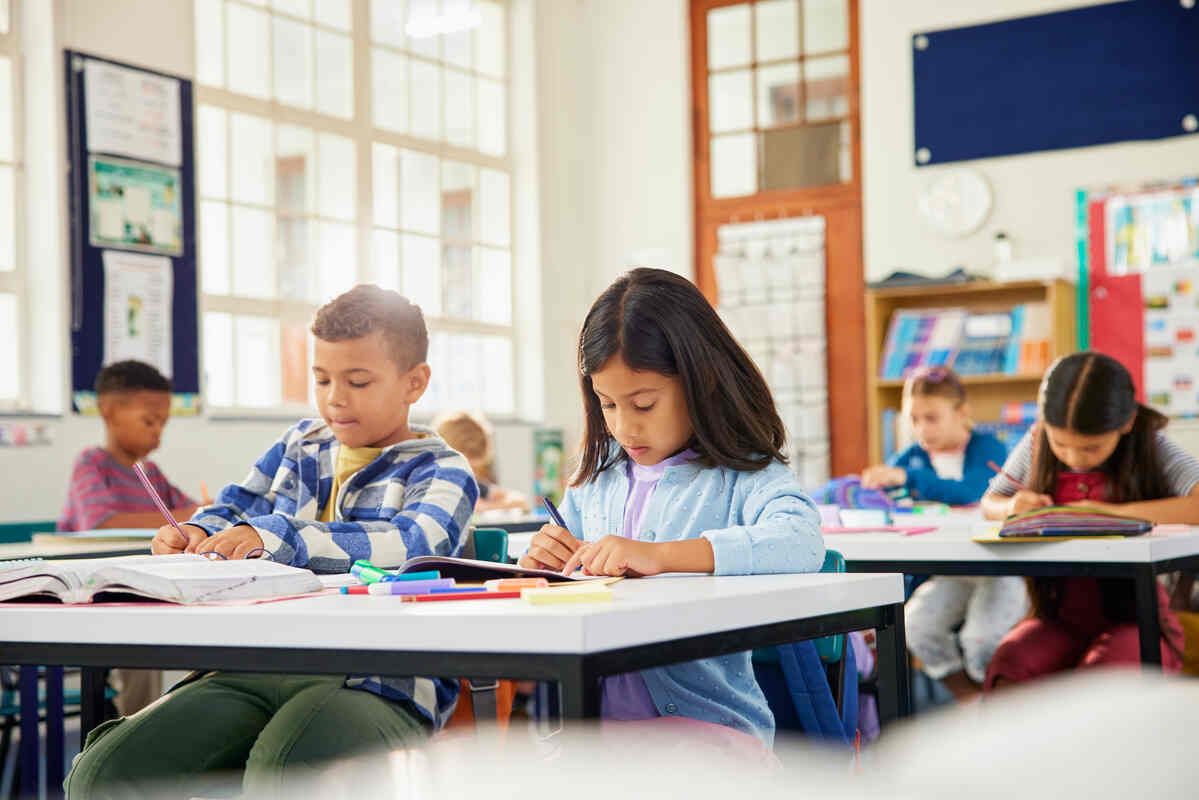 elementary-students-studying-in-kindergarten-classroom