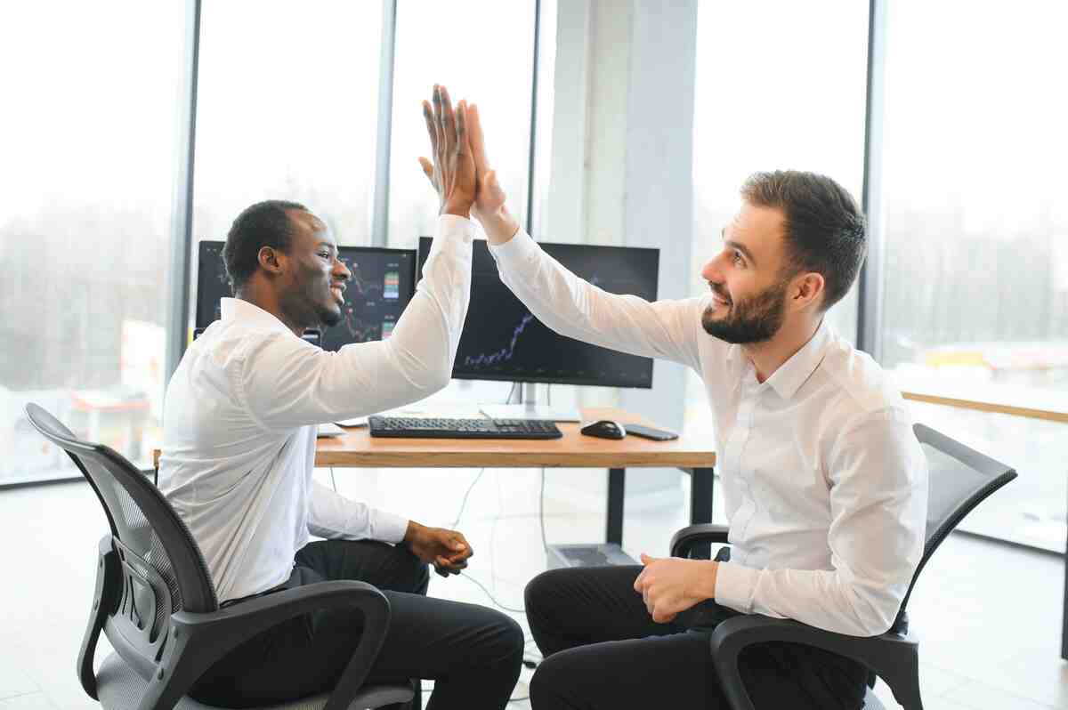 balancing-work-and-family-take-support-from-colleagues