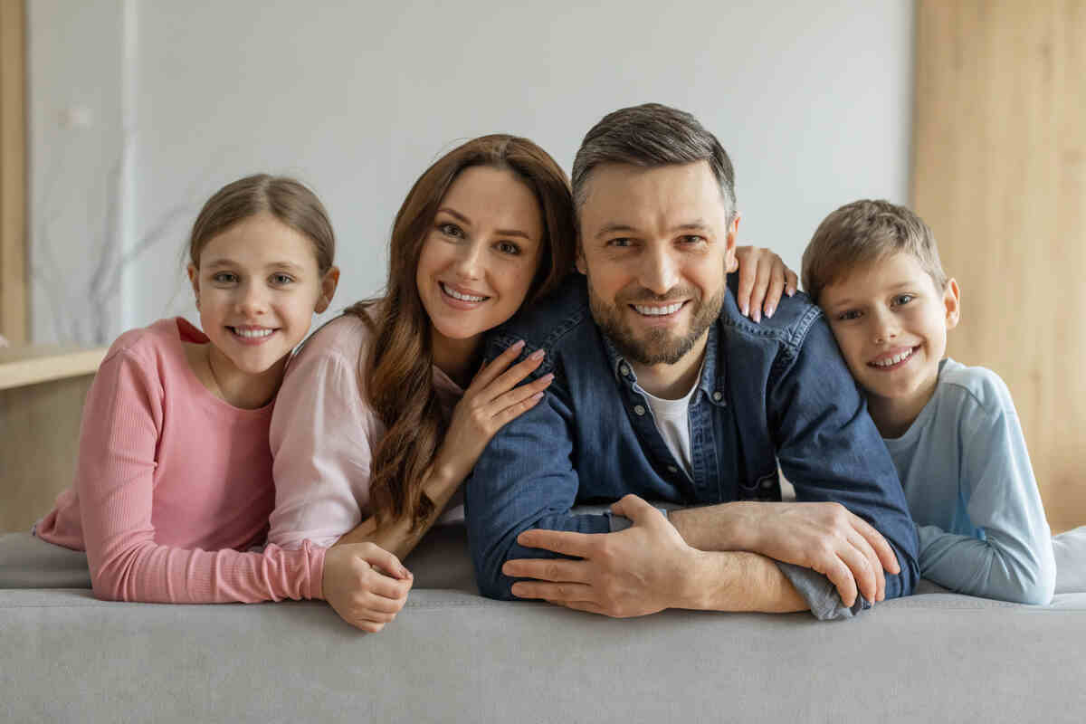 portrait-that-shows-happy-parenting