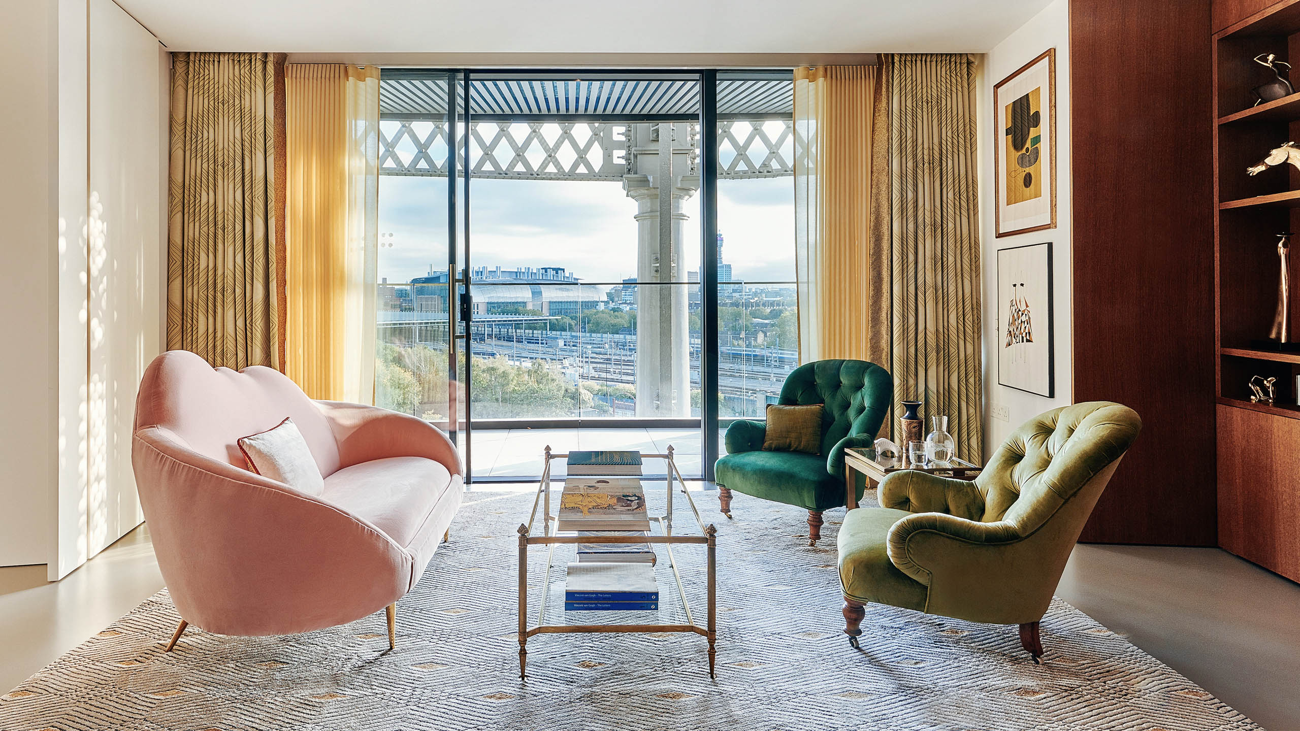 The Gasholders Apartment, Kings Cross The Gasholders Apartment, Kings Cross