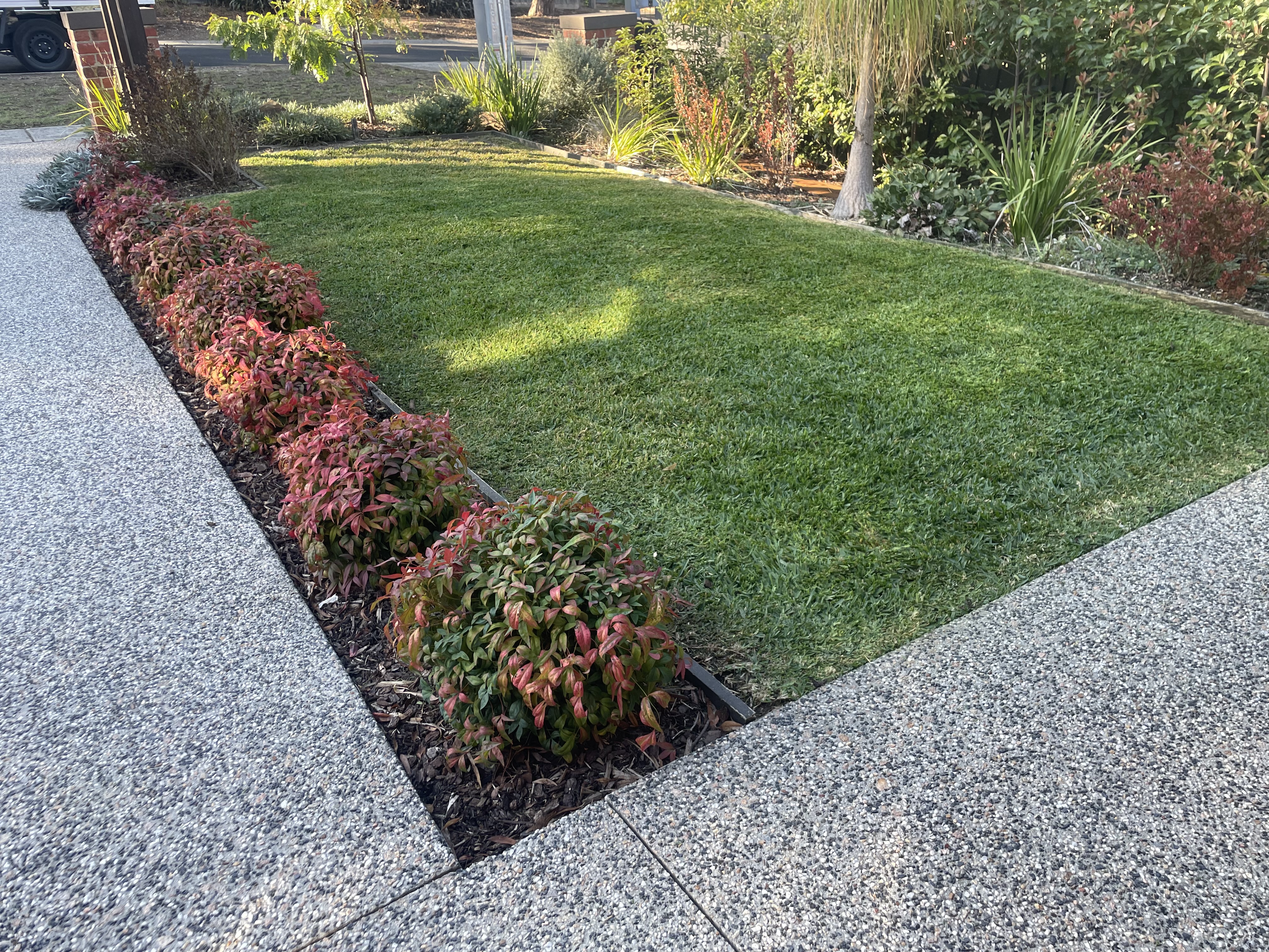 Expert Lawn Mowing &  Clean-Ups Montmorency Expert Lawn Mowing &  Clean-Ups Montmorency
