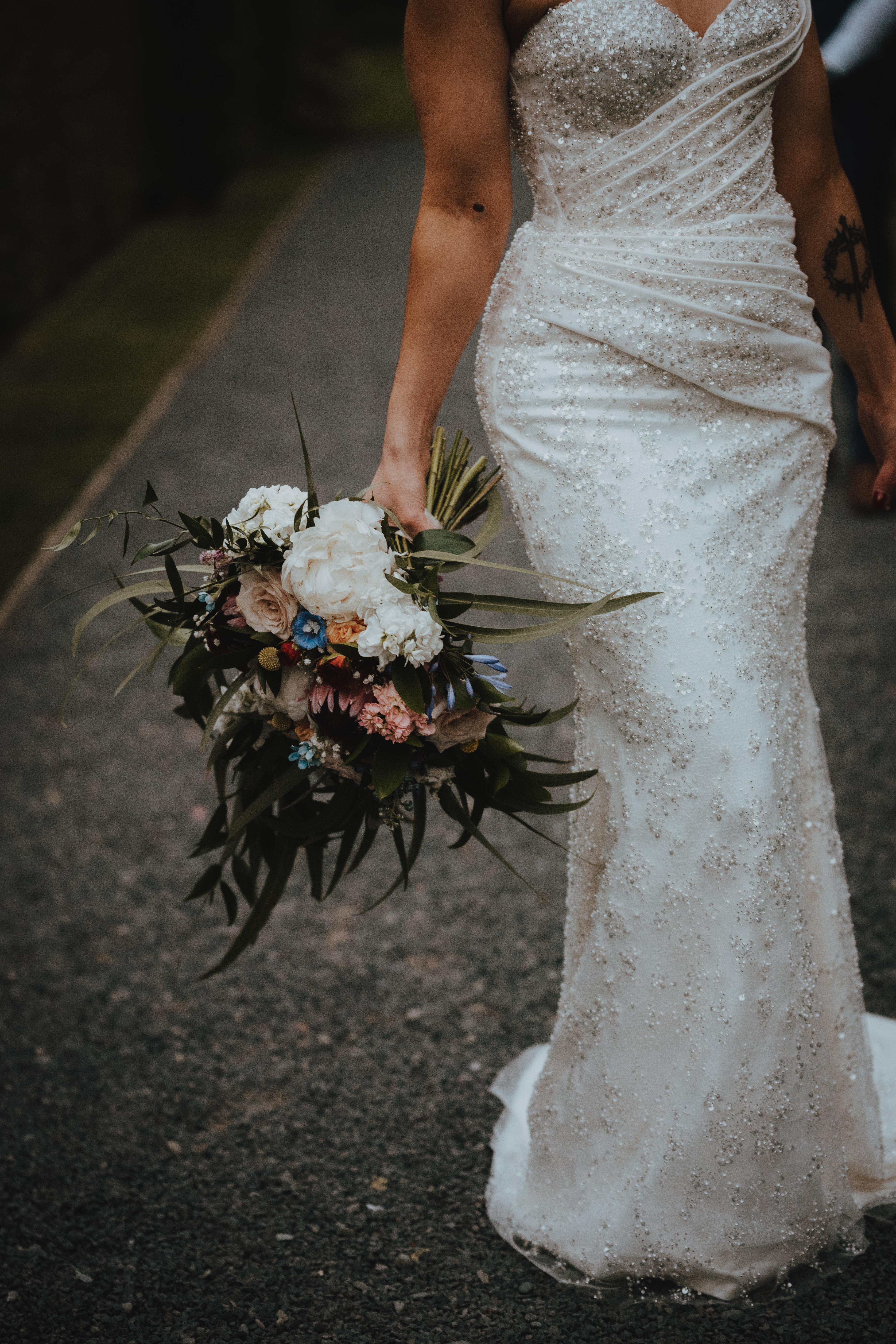 bouquet hanging down 