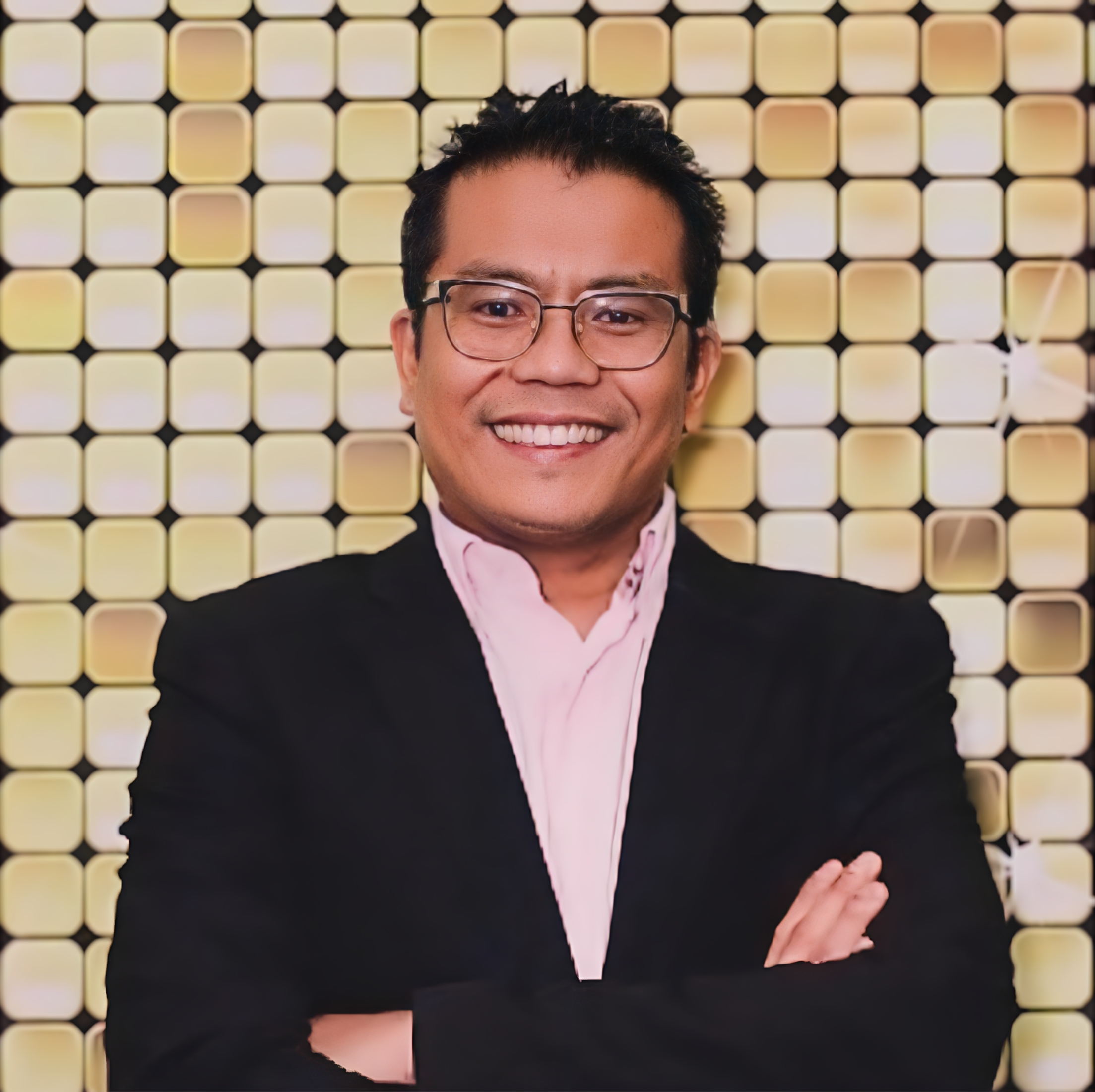 About Erwin Capalungan