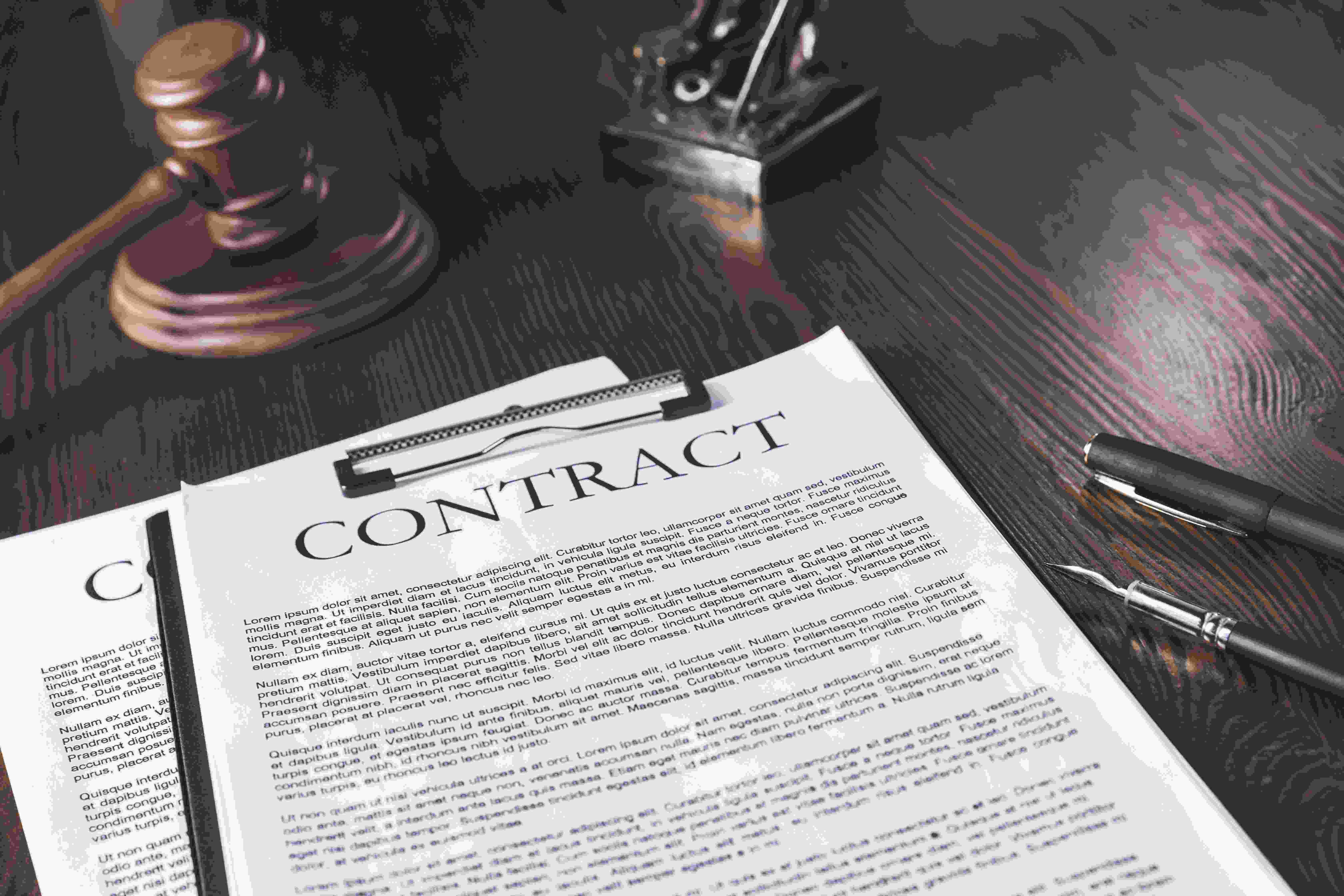 lawyer contract for personal injury case