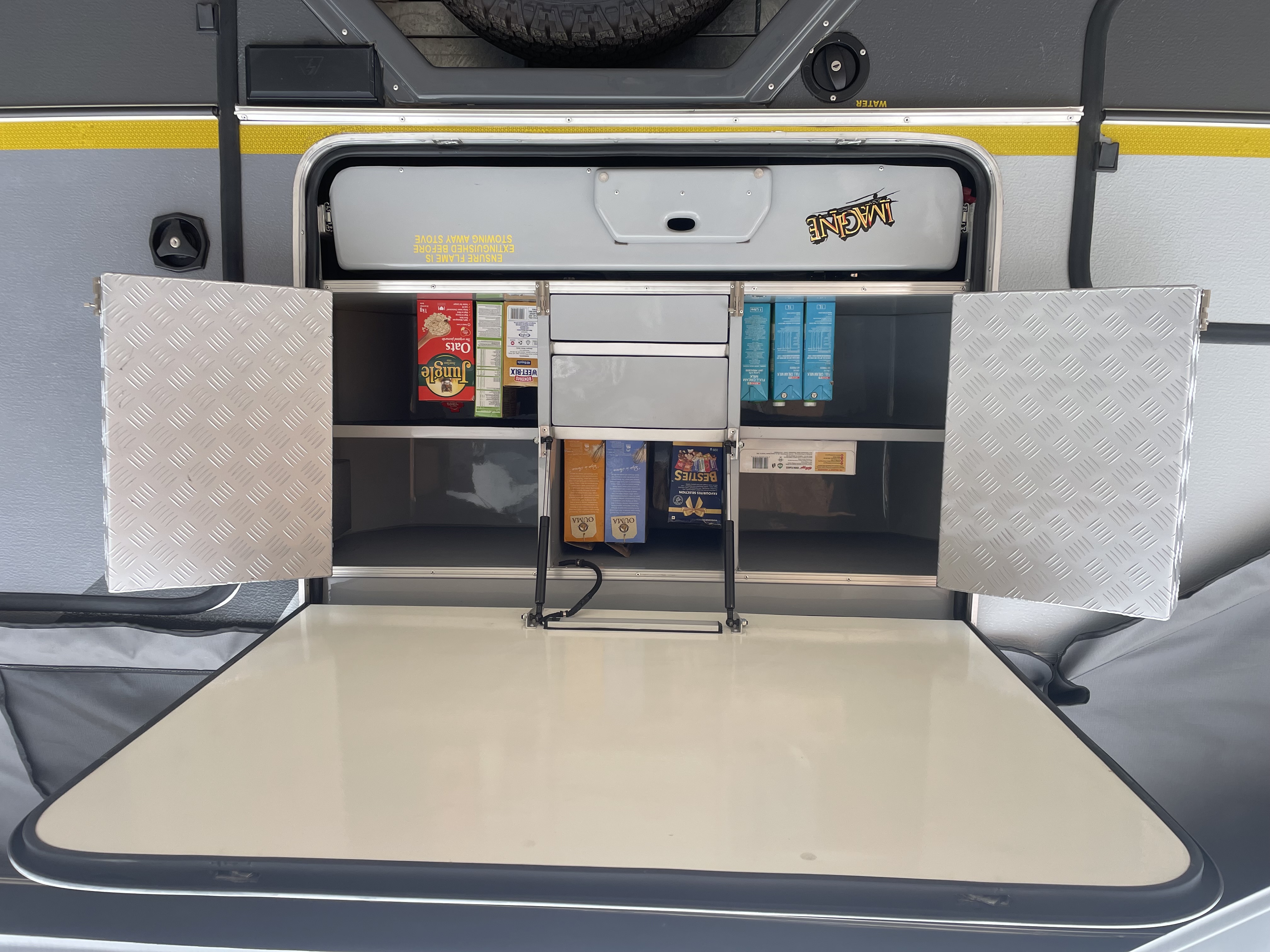 Cruiservan kitchen overview