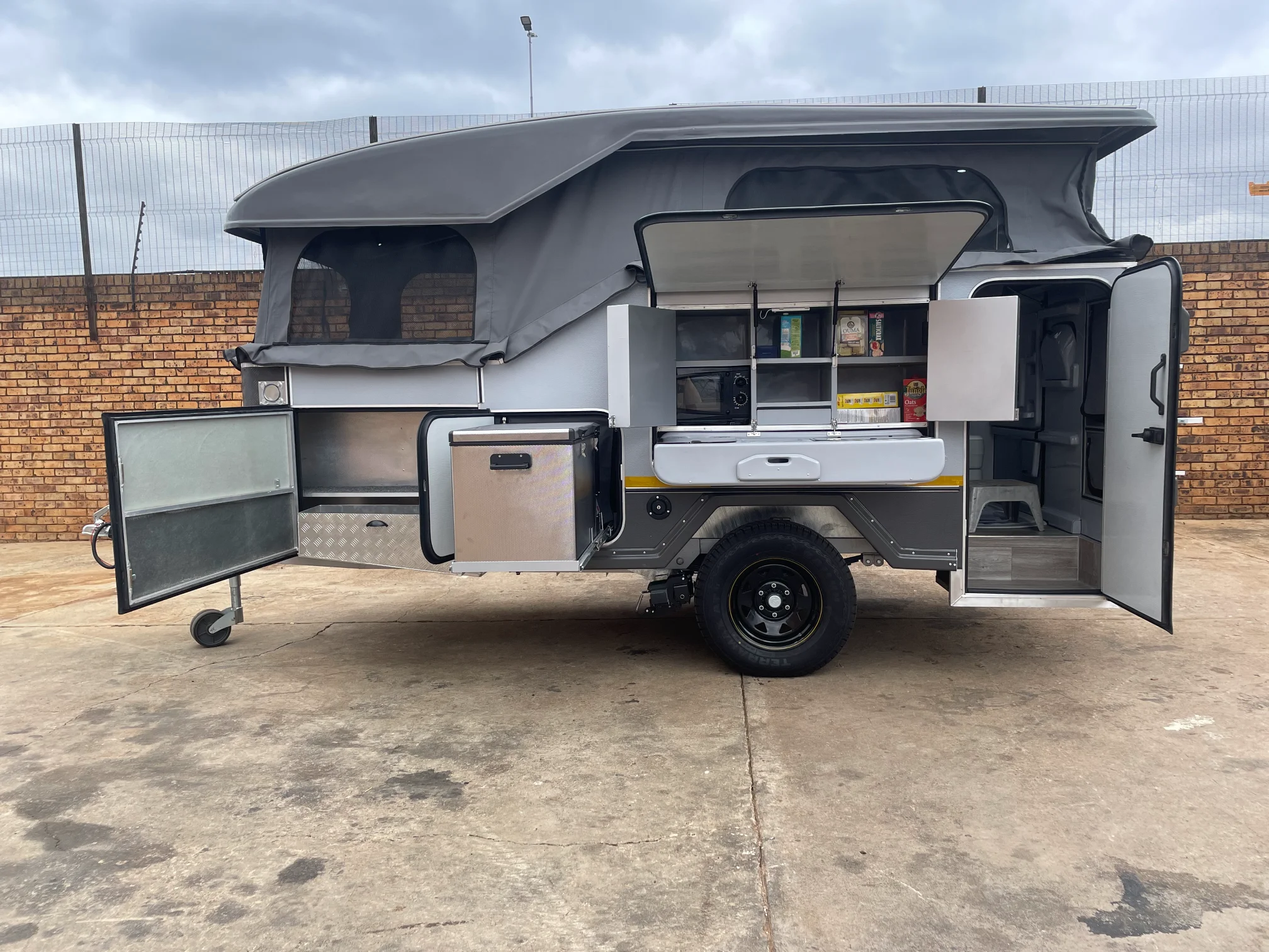 Imagine Trailvan exterior overview