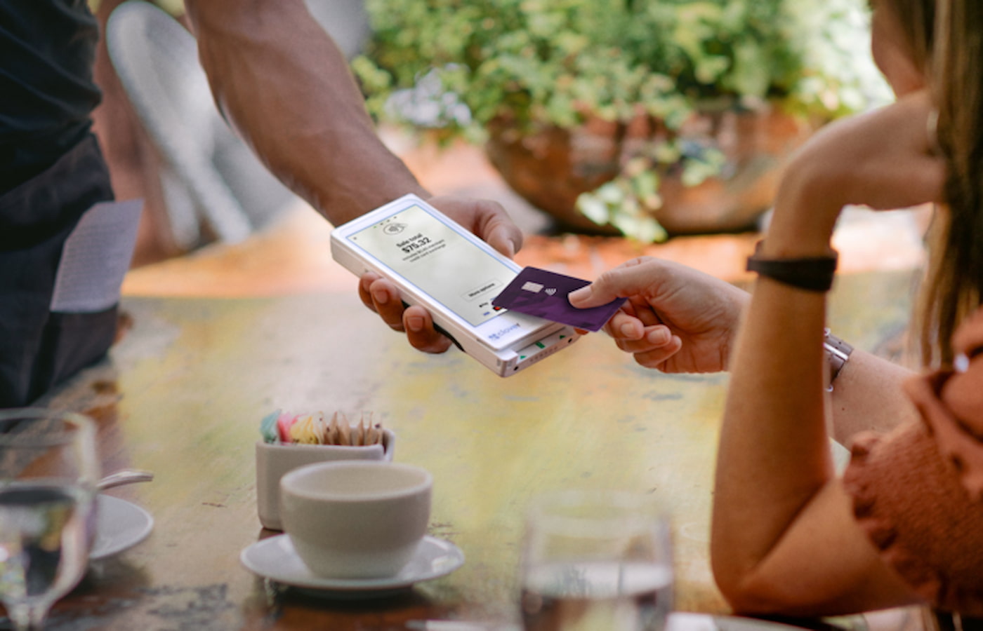 Tableside checkout with Clover Flex