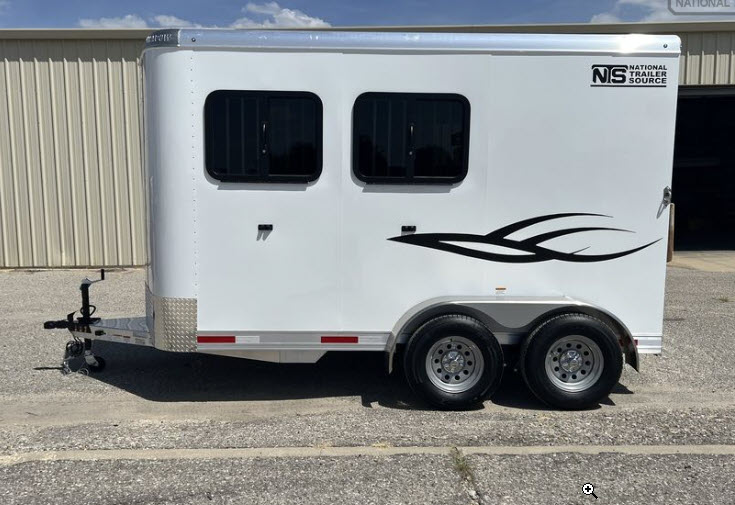 Premium slant load horse trailer for safe and stress-free transport! 🐎🚛 Designed for maximum comfort, ventilation, and secure hauling, this trailer is perfect for equestrians and ranchers. Premium slant load horse trailer for safe and stress-free transport! 🐎🚛 Designed for maximum comfort, ventilation, and secure hauling, this trailer is perfect for equestrians and ranchers.