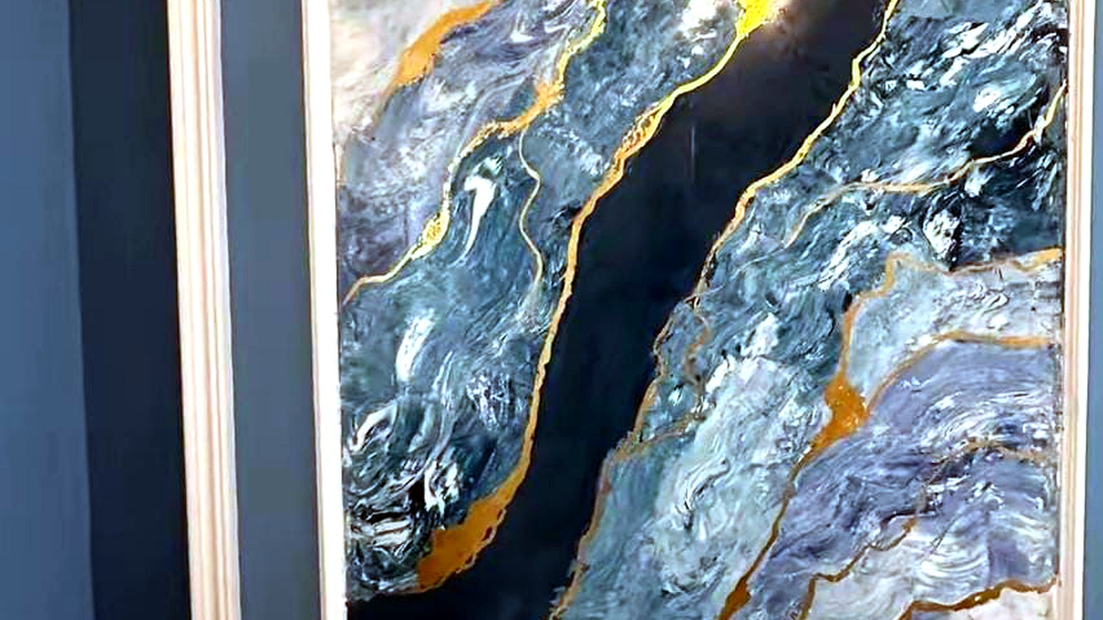 Luxury ceiling with chandelier