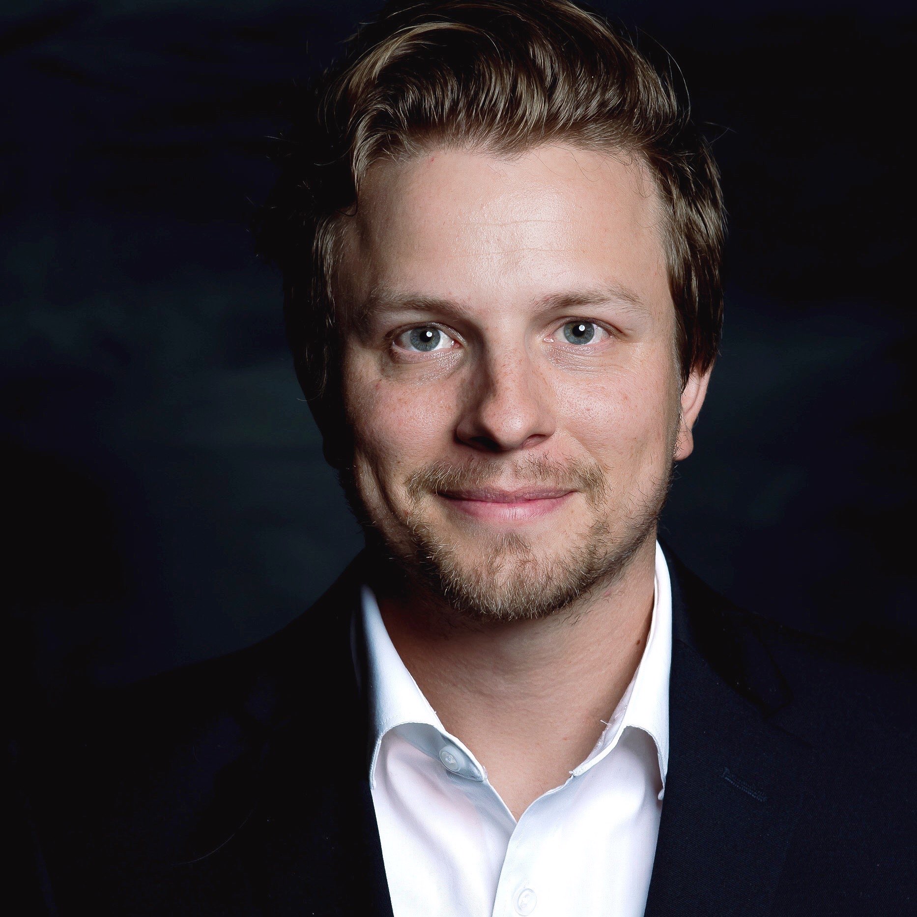Luke Flickinger is the owner of Utah Landscaping Rock and a dedicated expert in the construction and landscaping industry. With years of experience managing projects and a passion for delivering top-quality services, Luke now extends his expertise to Desert Worx Construction, LLC, providing insights and advice on Online Presence.