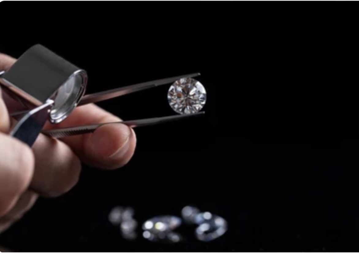 Diamond engagement ring