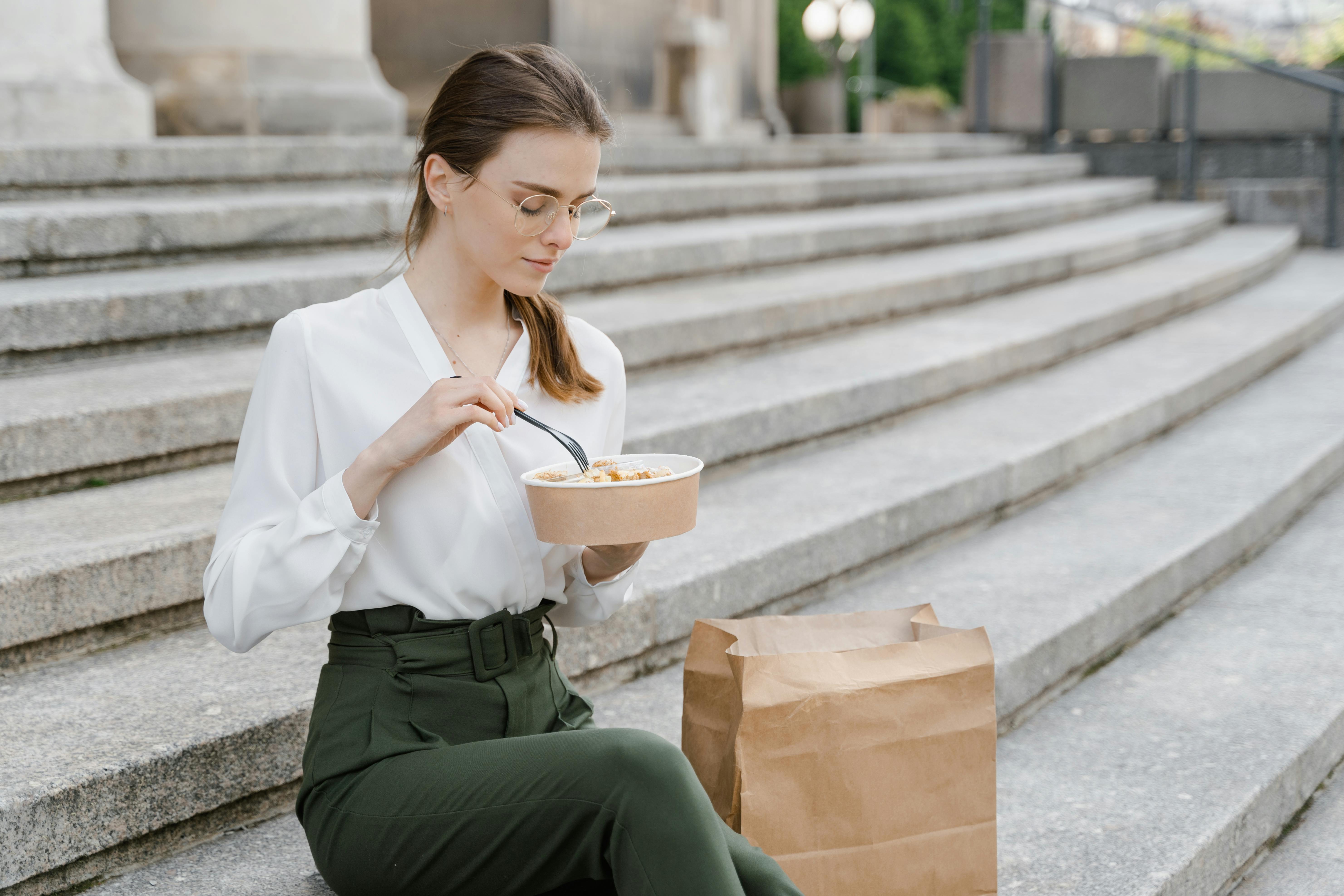 The Wellness Power of Eating Alone: Mindful Meals for a Healthier You