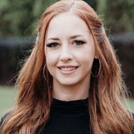 Tris Sutherland is a Million Dollar Producer and Licensed Real Estate Agent/Agent Strategist with a background in media. She helps creatives, buyers, sellers, and families find their dream homes. Follow her for expert market tips and lifestyle inspiration.