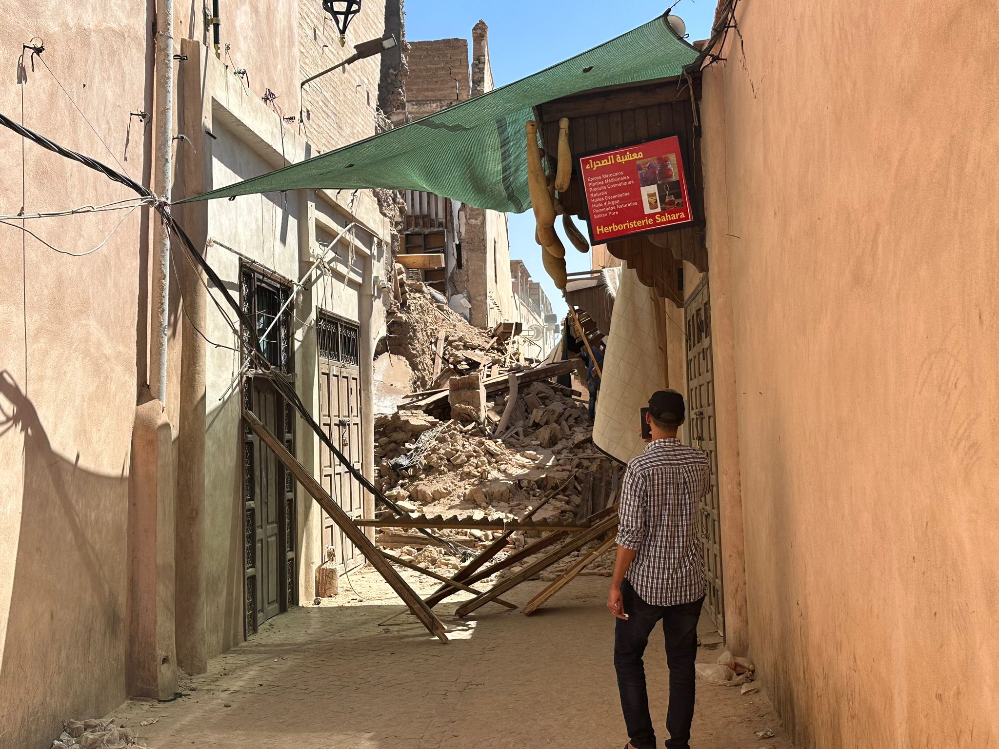 morocco earthquake people sleeping in streets morocco earthquake people sleeping in streets
